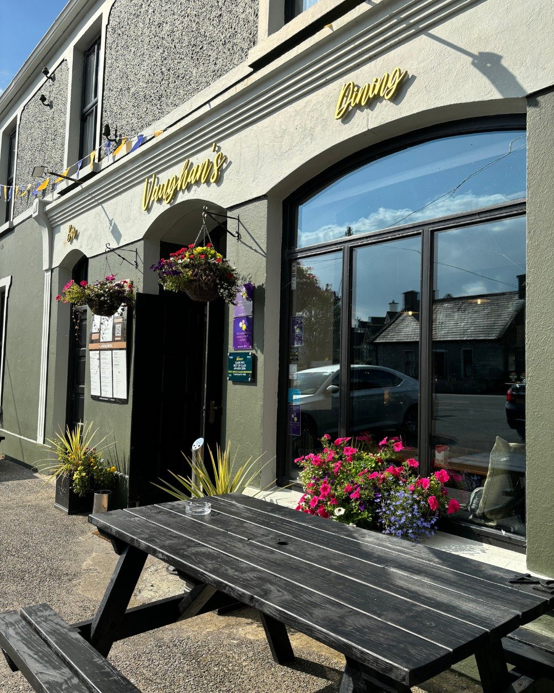 Weekend plans? Include us🙋🏽&zwj;♀️

Join us in Kilfenora we are serving food all day long 12:30pm - 9pm and we would love to have you!👀🍴