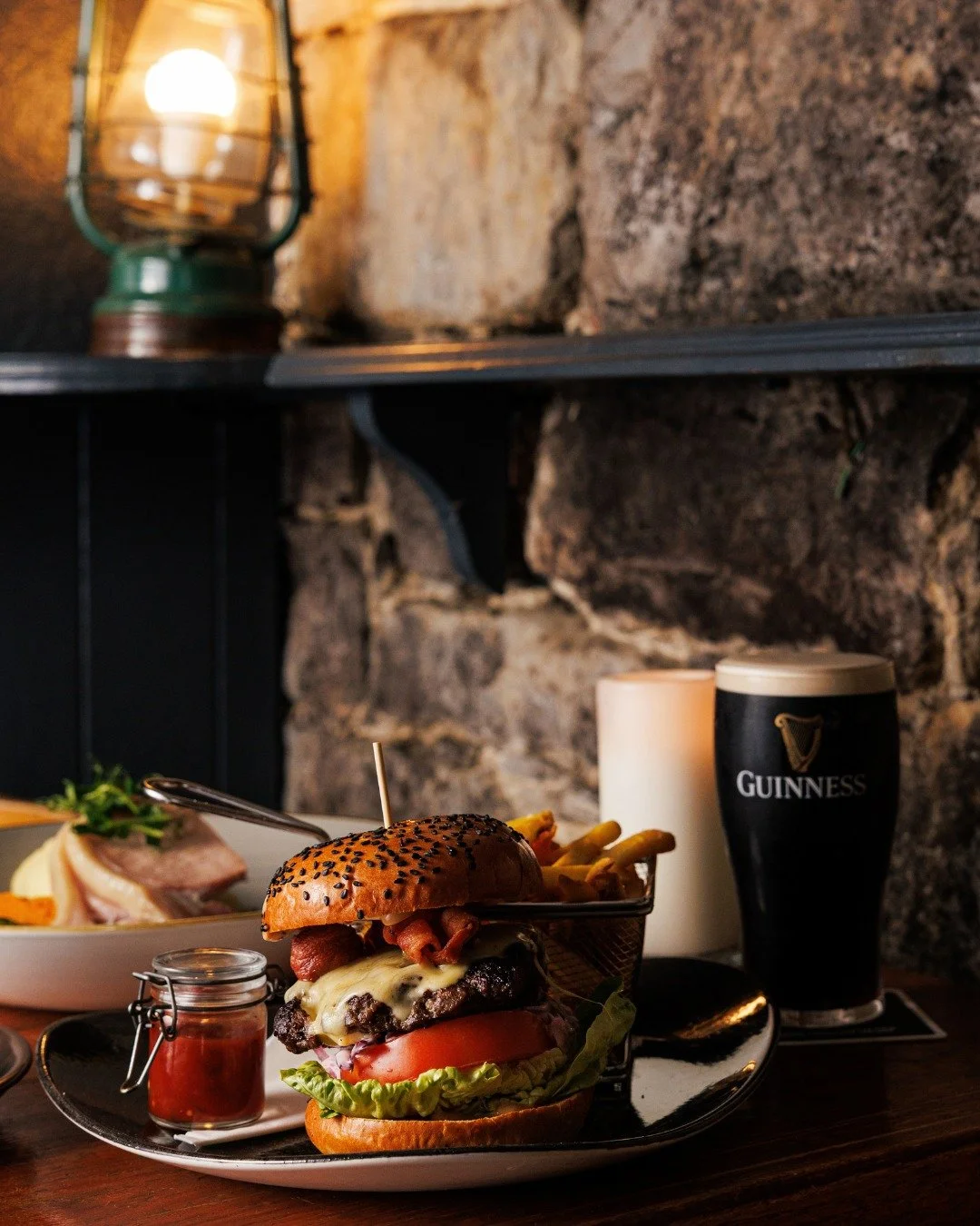 Beef burger in one hand, pint of Guinness in the other 🍔🍺

Simple pleasures done right!