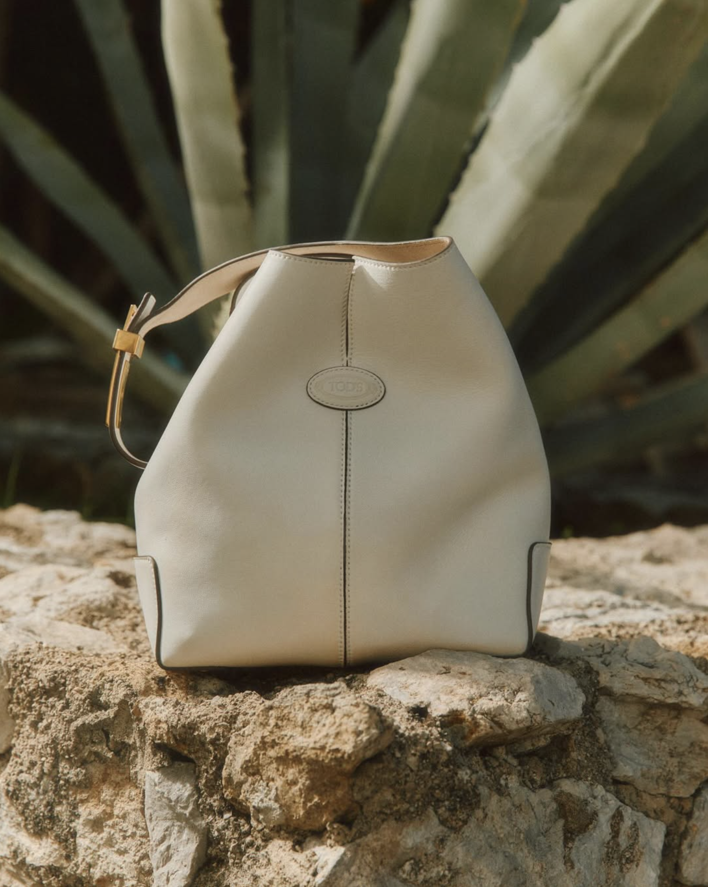 TOD'S - PH. RAGAZZI NEI PARAGGI