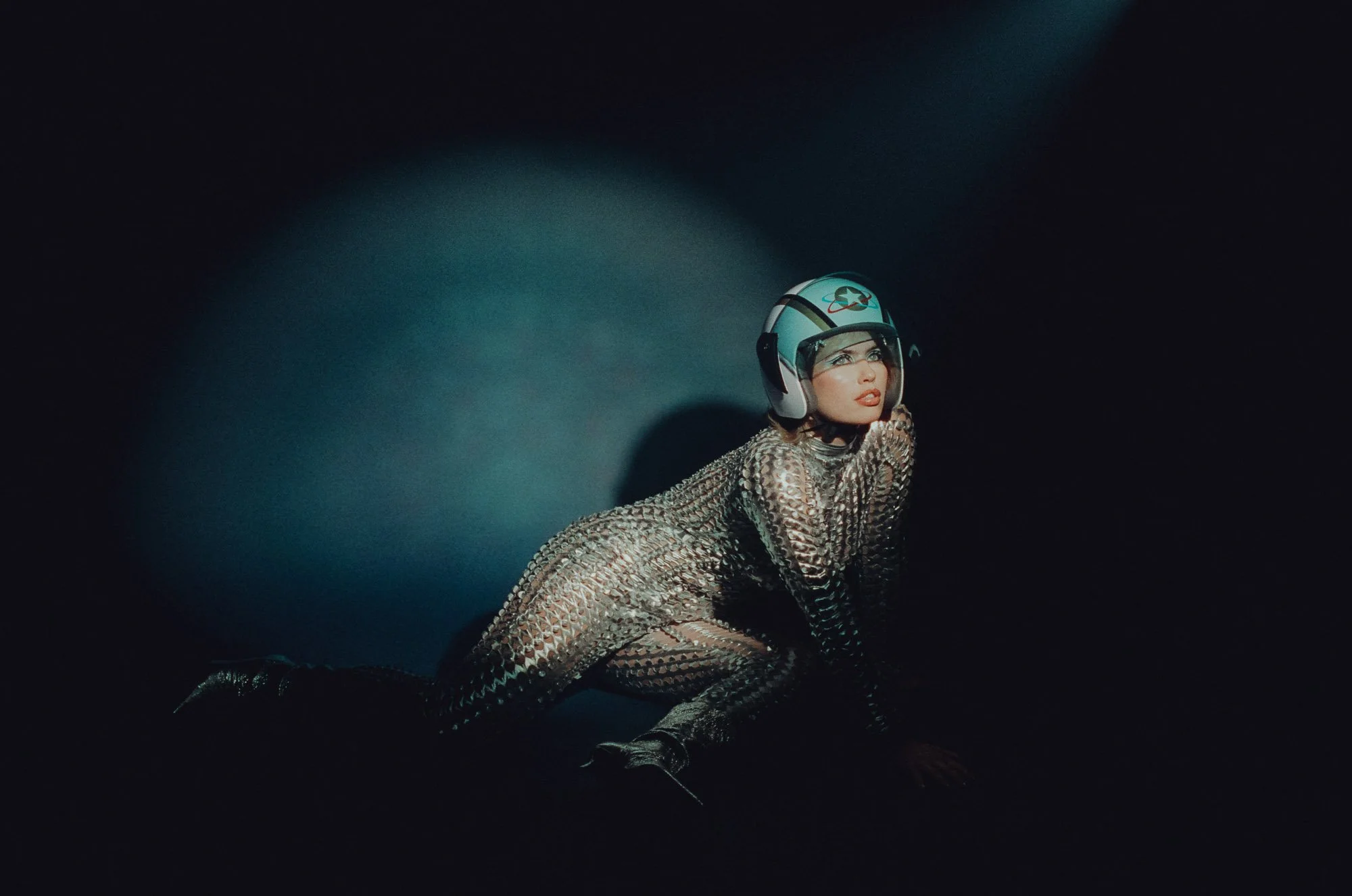 johannamarlene-spaceshoot-fashioneditorial-13.jpg