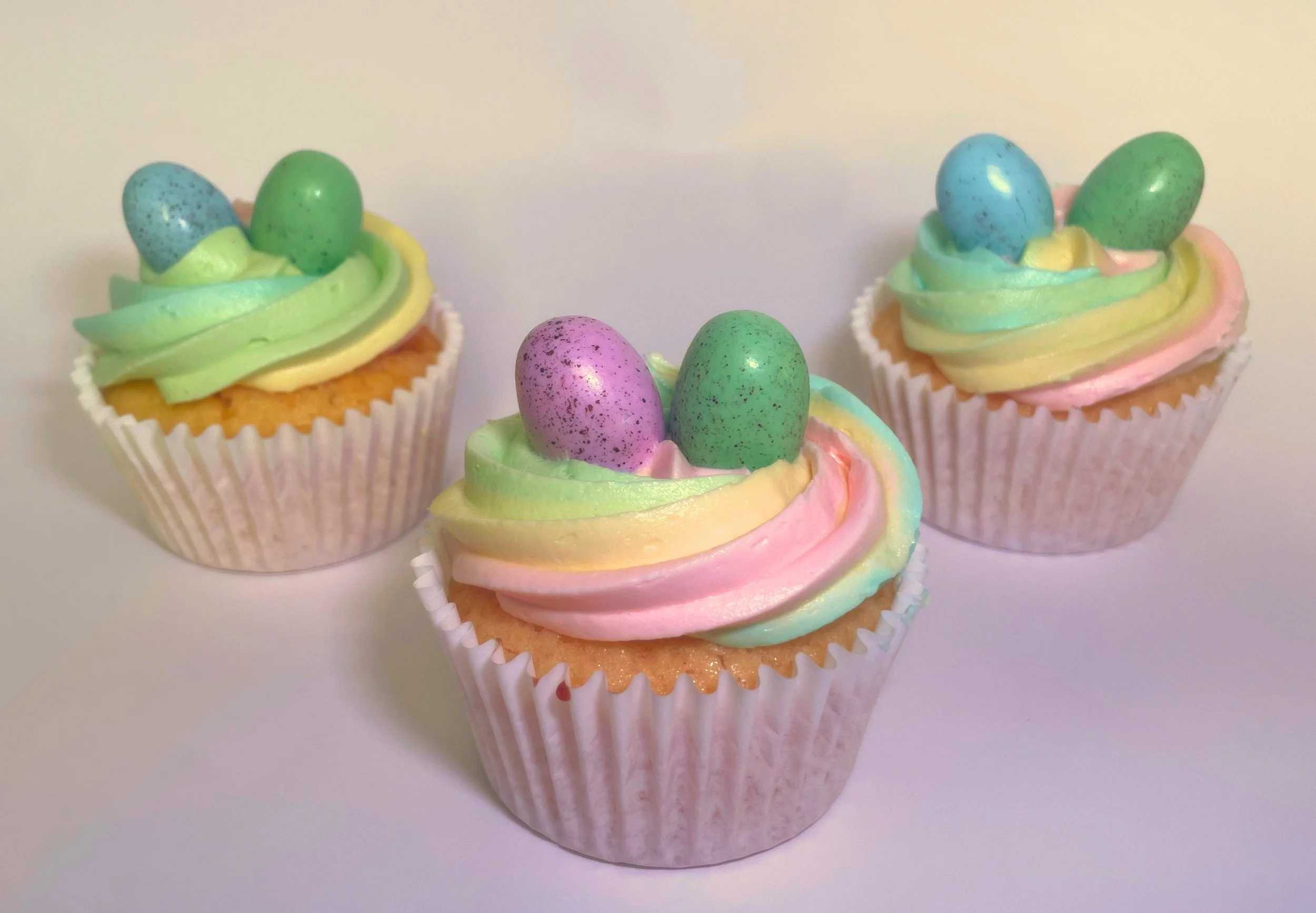 easter cupcake 1.jpg