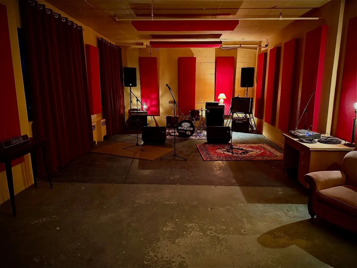 Local # 302 🌕

🤙

#mtlartist #studio #mtlblog #mtlmusic