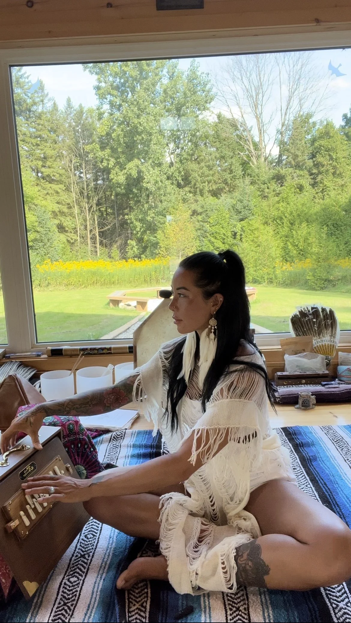 SS- white shruti box.jpg