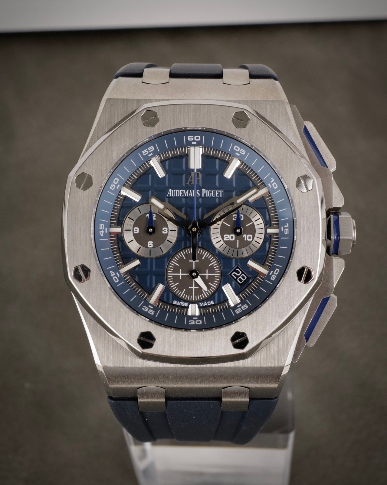 Audemars Piguet Royal Oak Offshore — Blue Dial, Titanium, 42mm