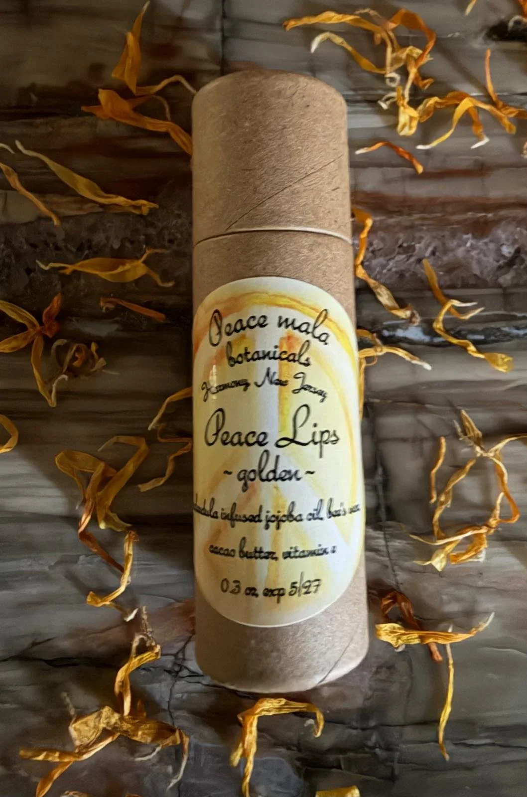 Peace Lips golden