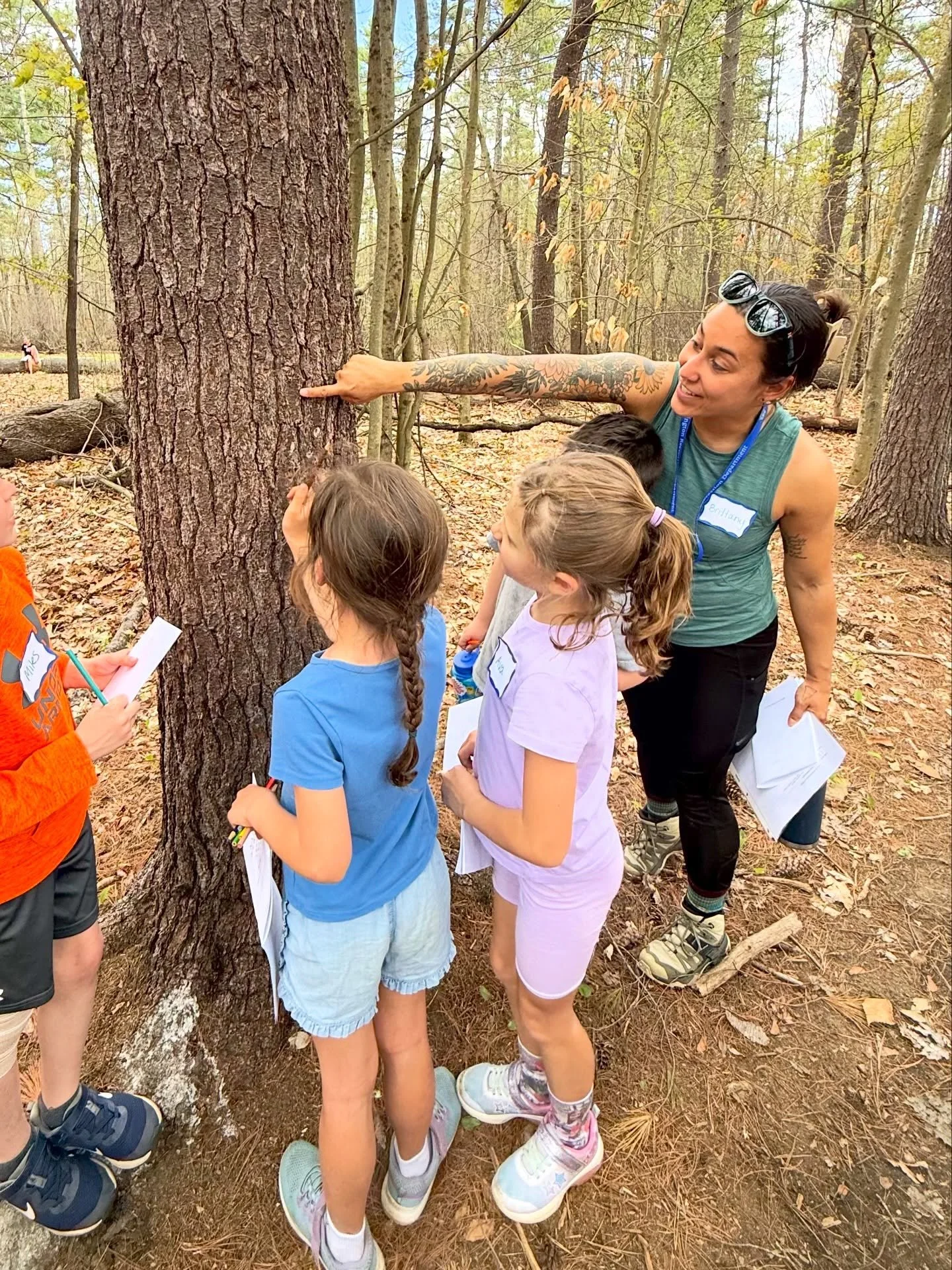 🌲🔎Day 1 of Woodland Wanderers program was so much fun! The kiddos received their own nature field journals to record their observations over the next few weeks. We walked from the school to the trail and commons, did introductions and shared our fa