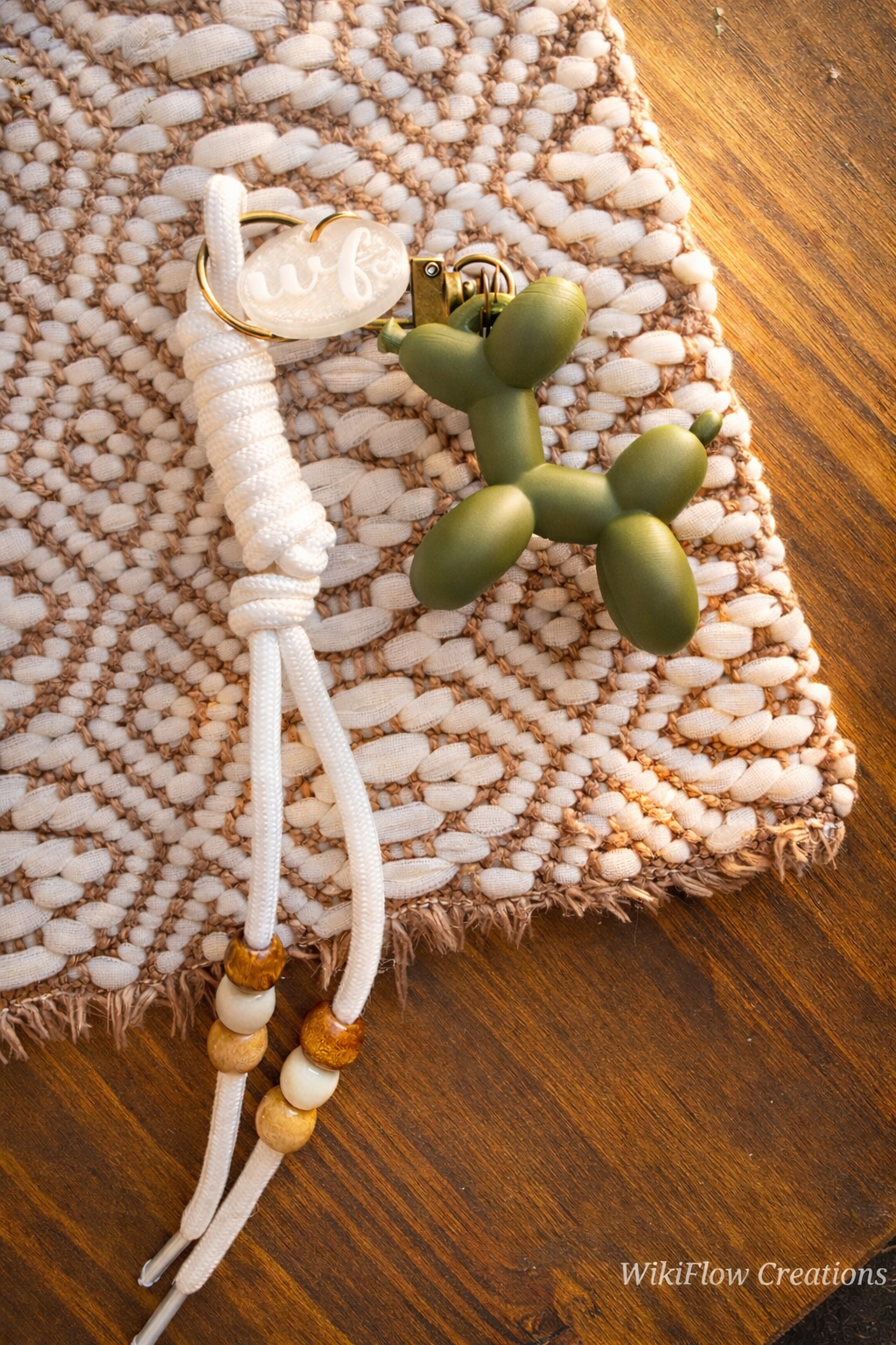 Balloon Dog Avocado