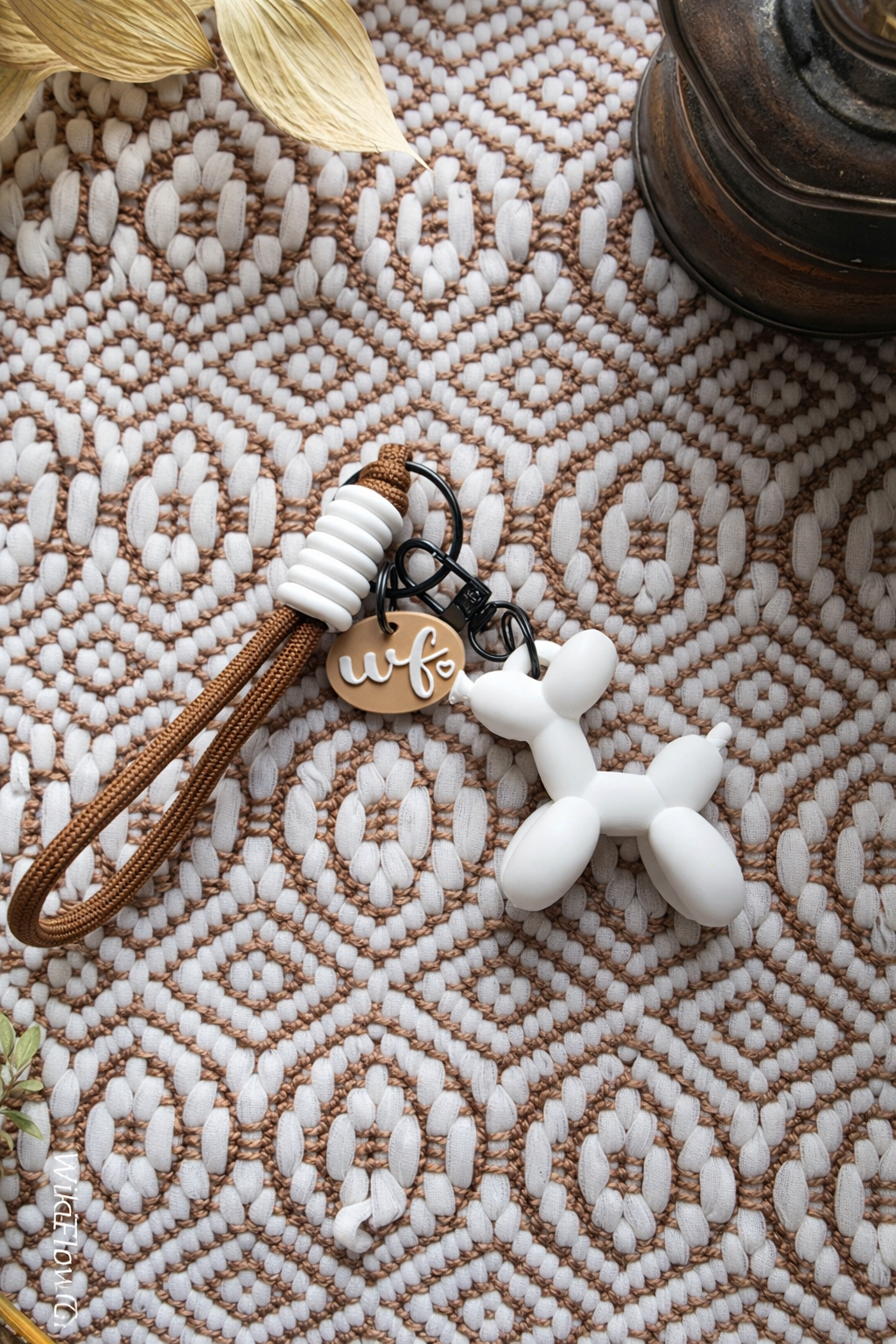 Balloon dog Coconut