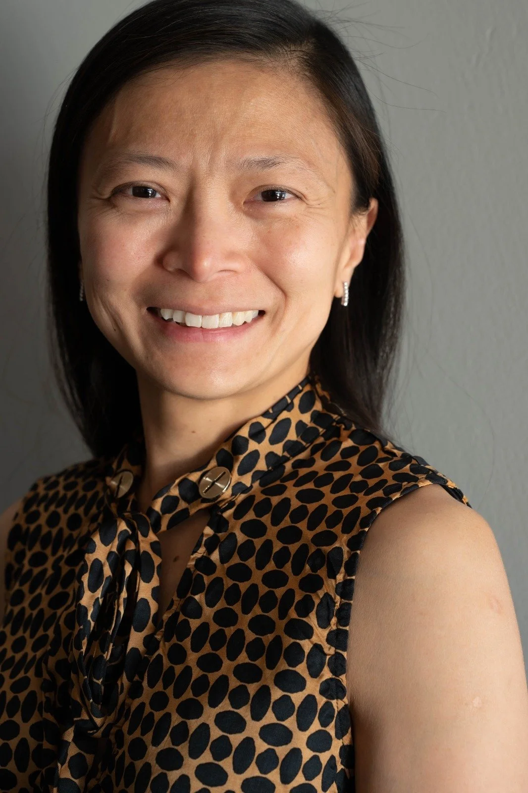 Ling Loh, Swiss-based coach and consultant for finance professionals working with AI