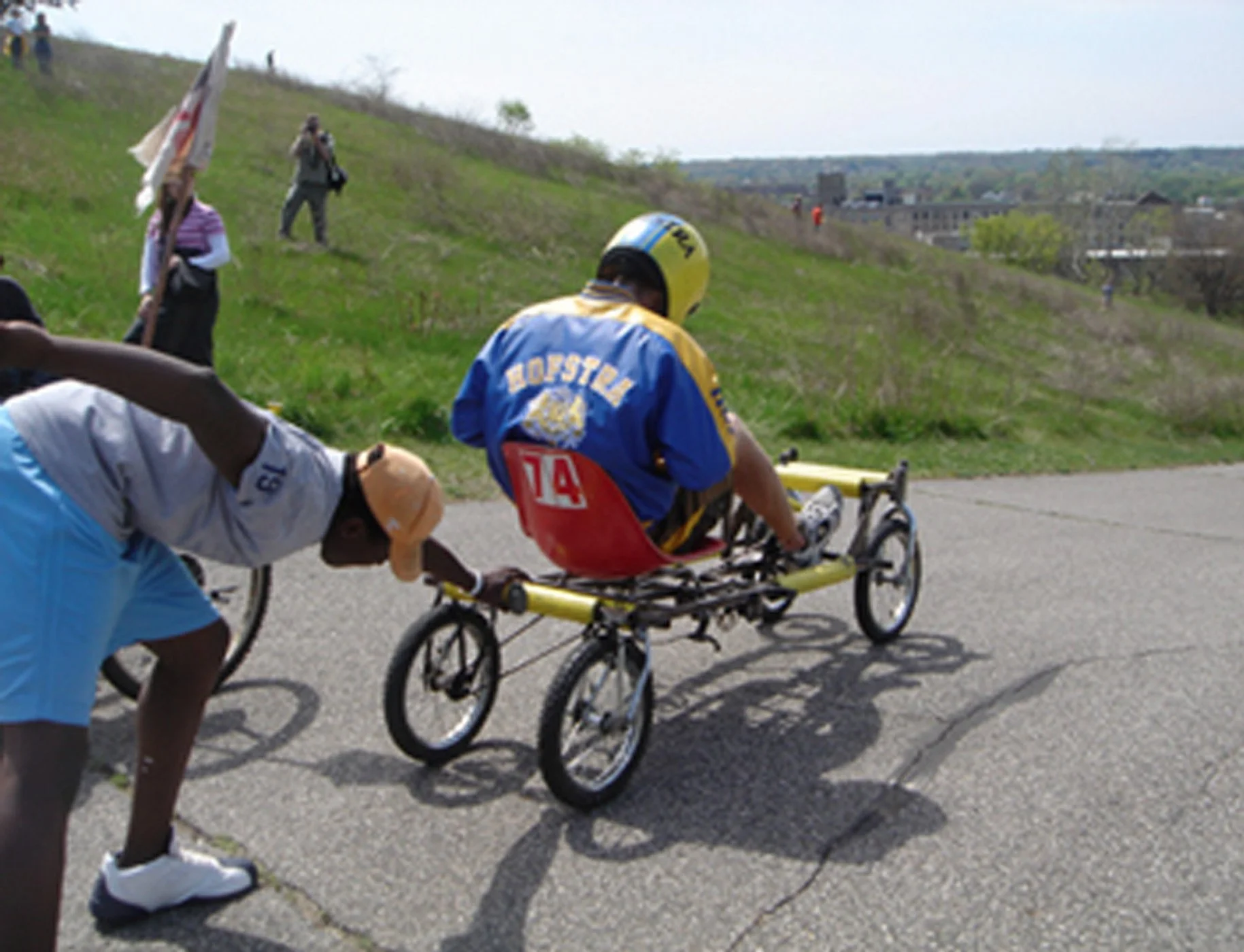 INTRO, INTERMEDIATE, & ADVANCED SCULPTURE
Collaborative student project
BIG X SCULPTURE DERBY 
Robert Morris X