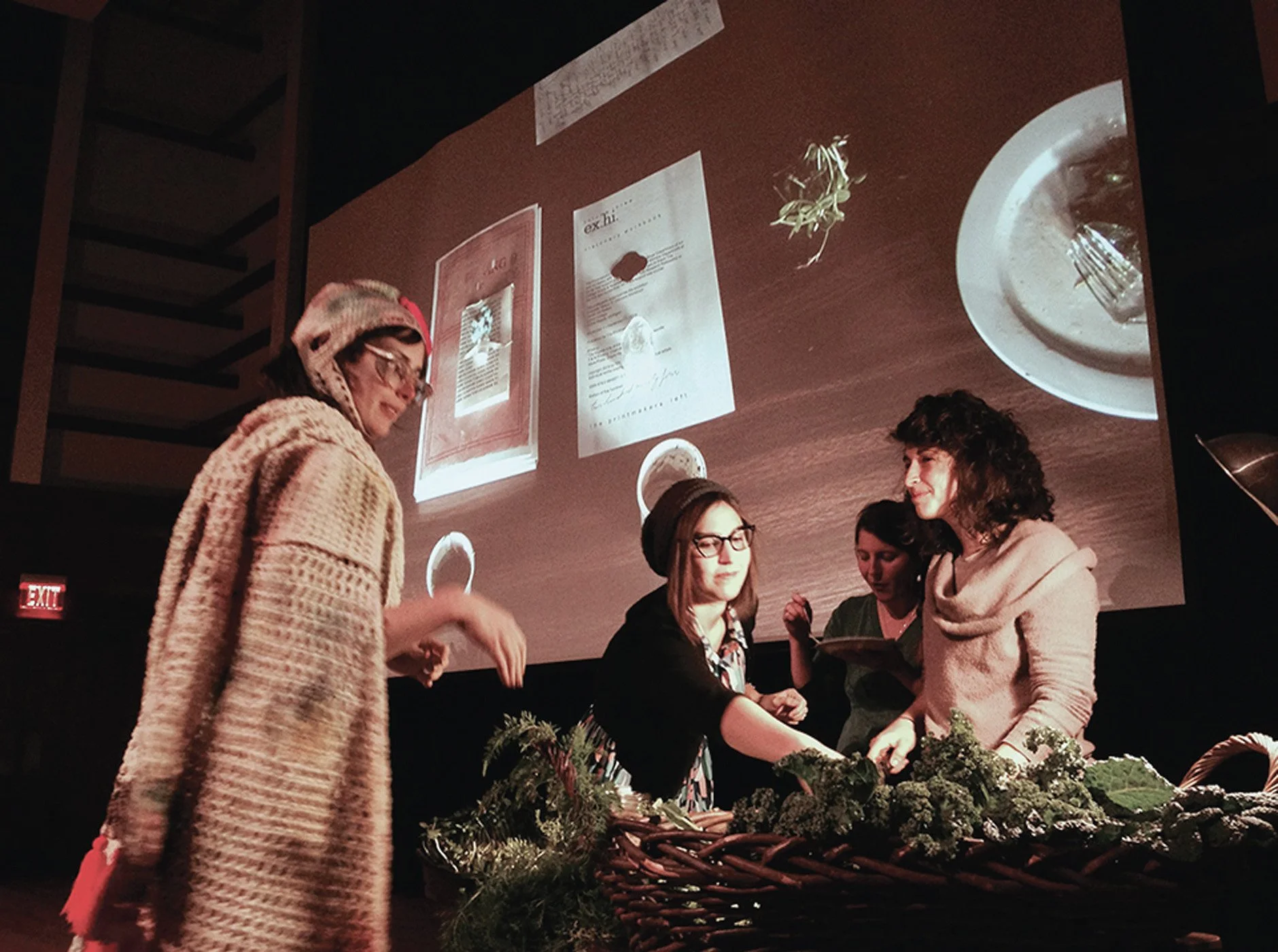 EXQUISITE HISTORY : VISIONARY WORKBOOK
Demonstration of Visionary Workbook and making a salad
2013