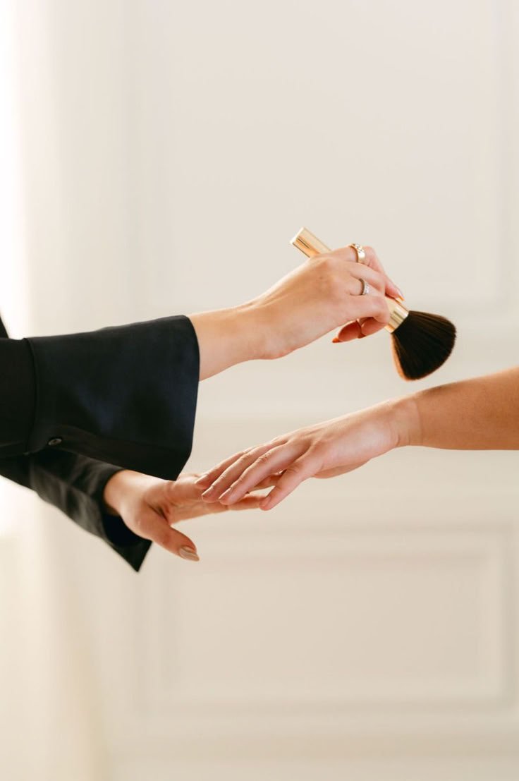 How to Choose the Right Spray Tan Artist in Virginia: What Every Client Should Know Before Booking