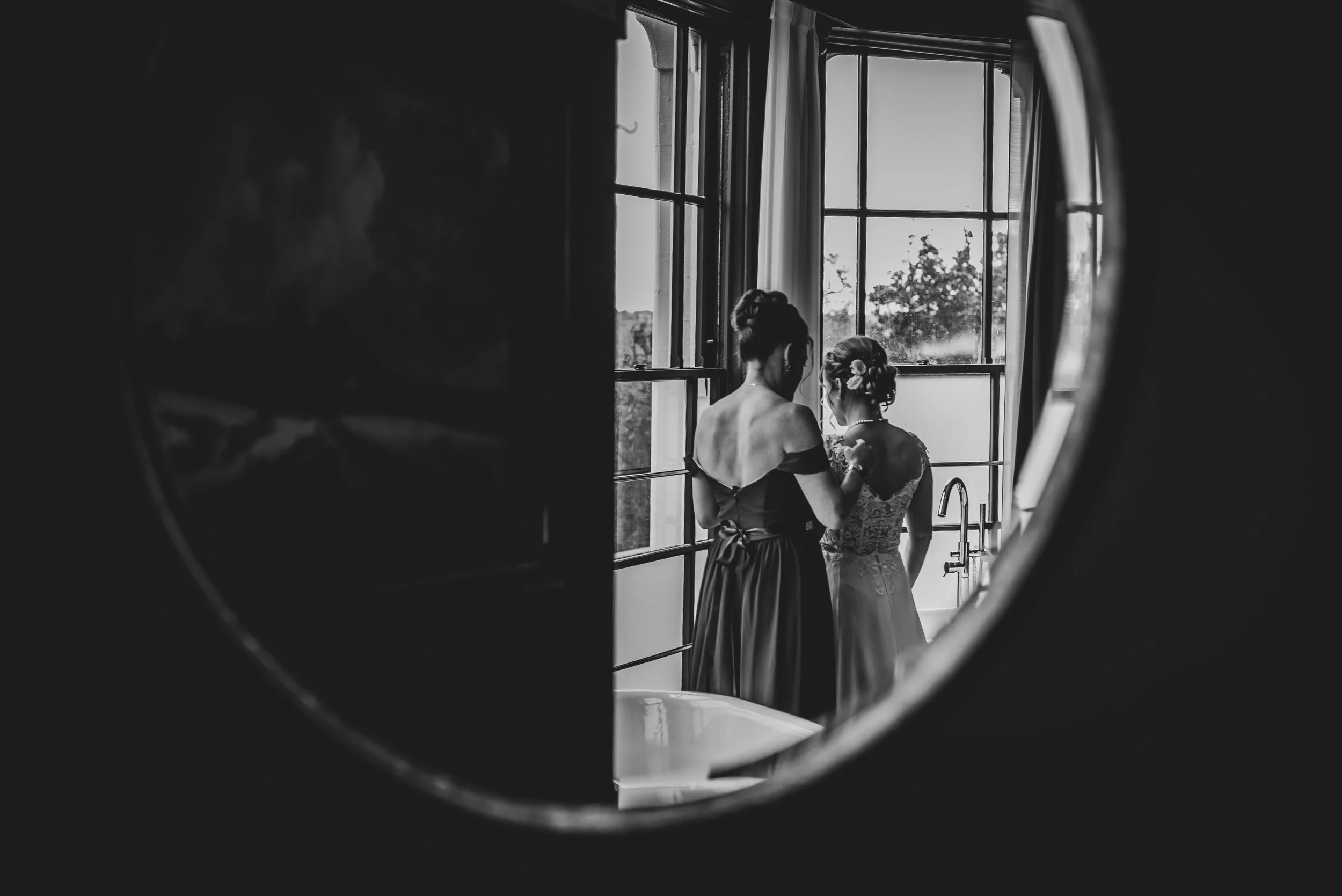 5 Reasons to Choose a Documentary Wedding Photographer in Bristol