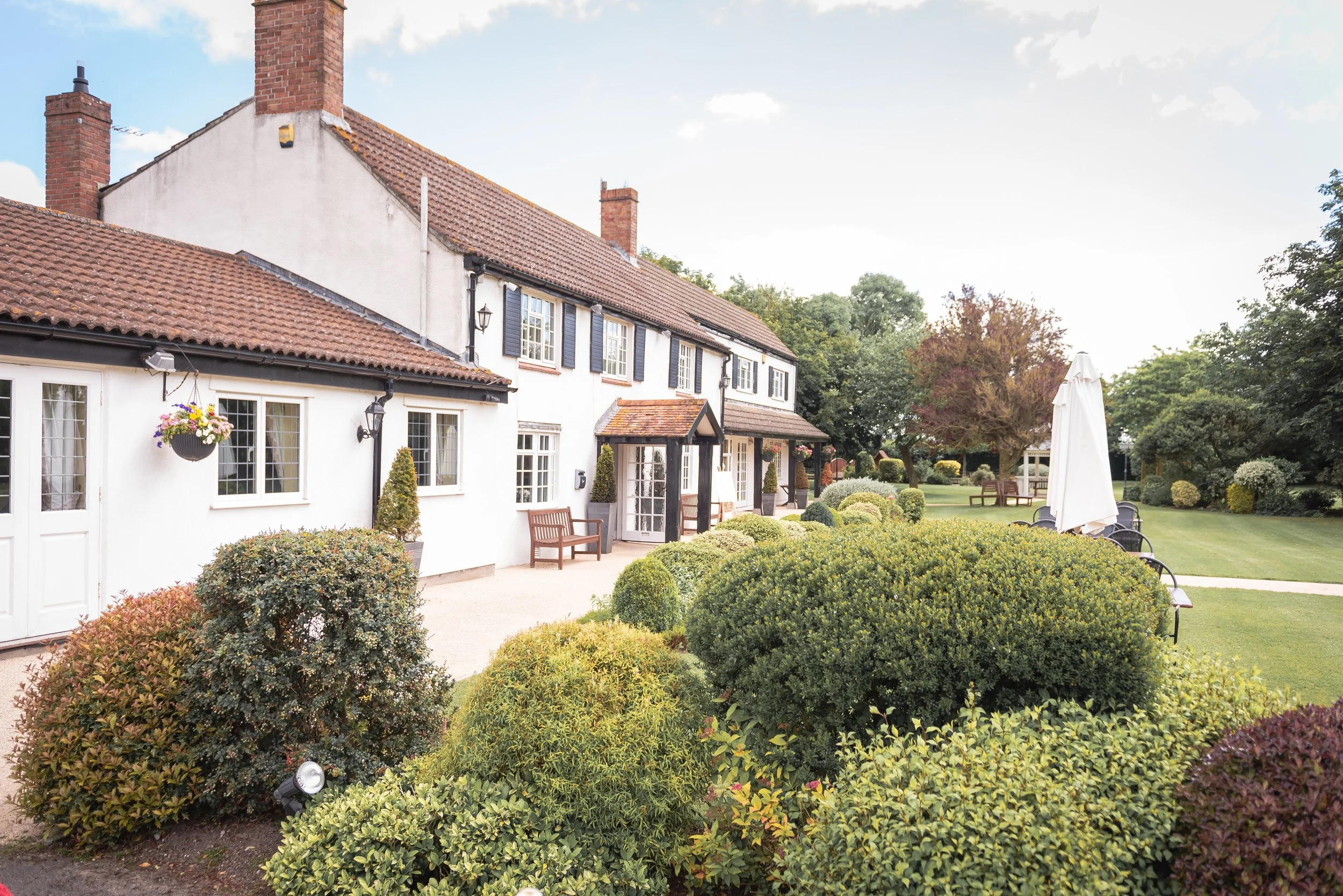 Batch County House in the summer ready for a wedding for the bride and groom