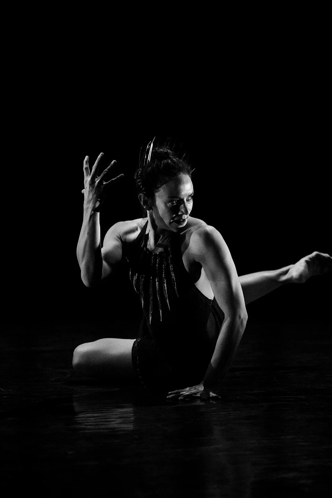 The Devil's Intervals (2023) – ZIMMERDANS / Live Art Dance © Kevin MacCormack