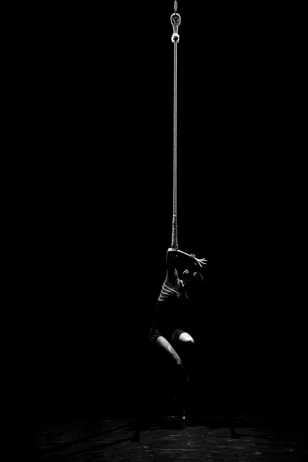 The Devil's Intervals (2023) – ZIMMERDANS / Live Art Dance © Kevin MacCormack