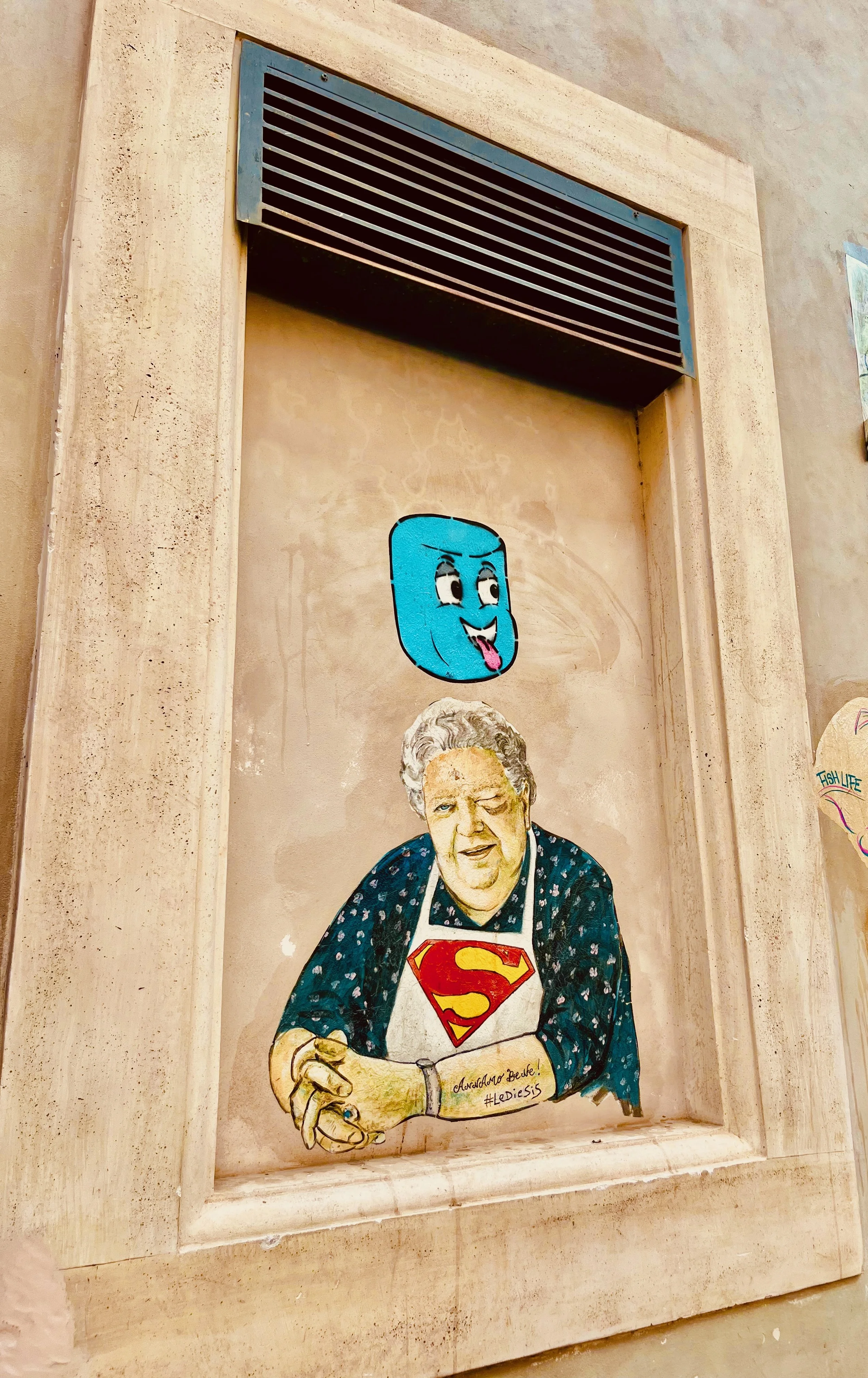 Trastevere Superwoman