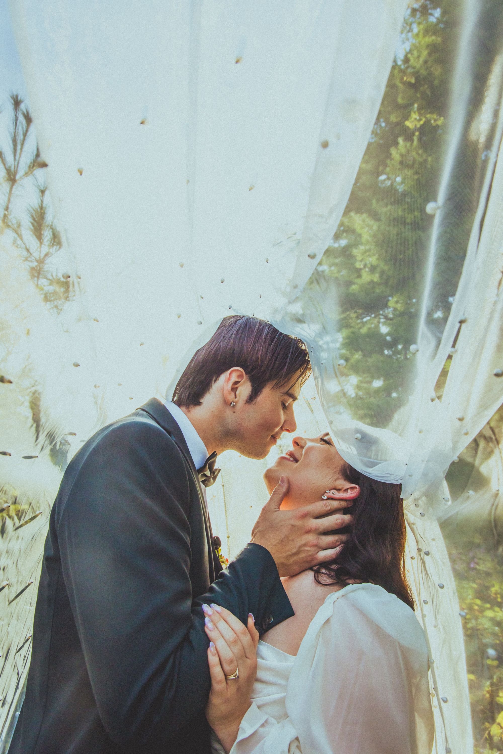 K&E