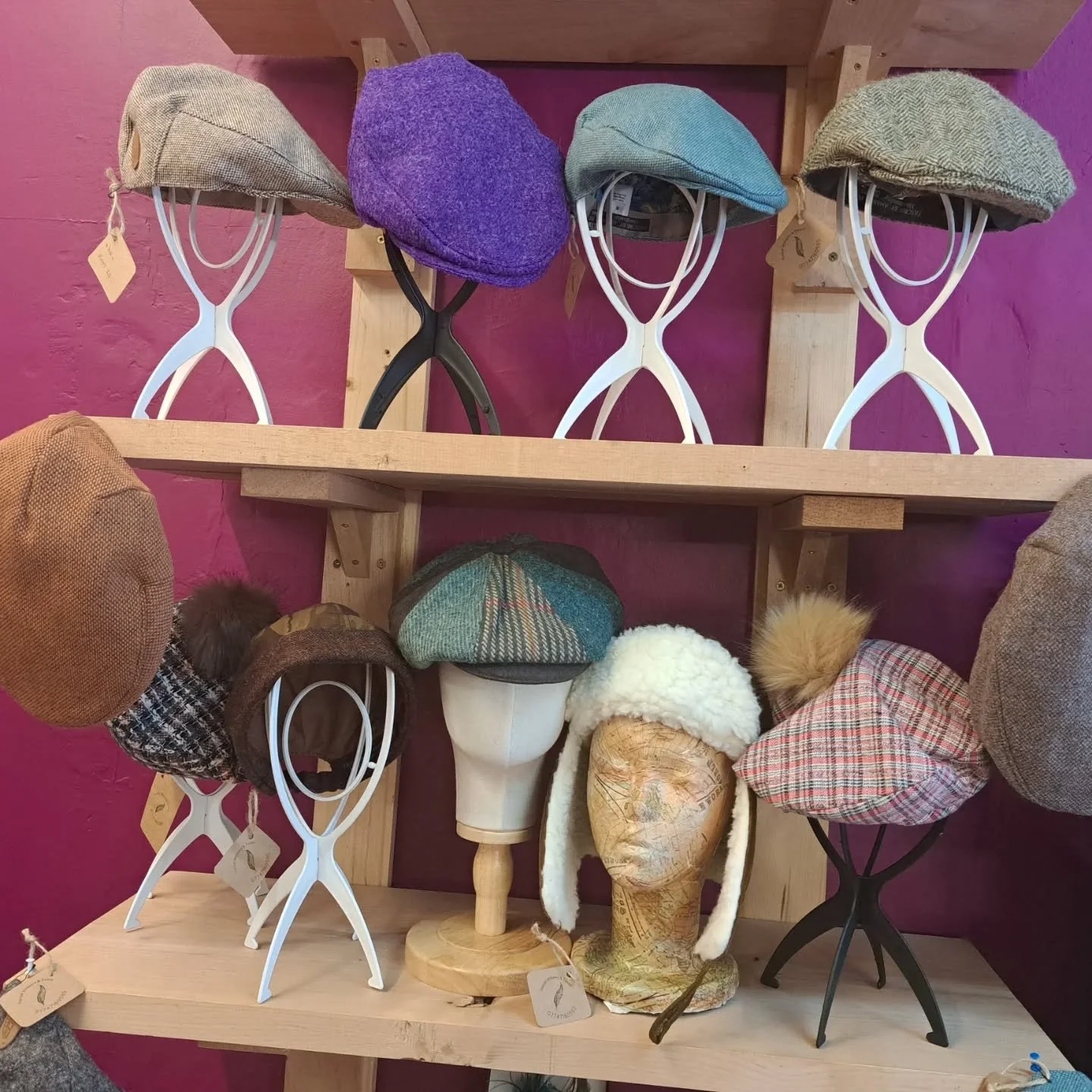 Updated stock at @thecornercollectivebuilth today.

Mainly headwear - caps, berets, headbands, trapper hat, docker beanie and patchwork baker hat. Take a look and have some fun trying them on! x

#midwalesmilliner 
#welshmilliner 
#flatcaps 
#tweedbe