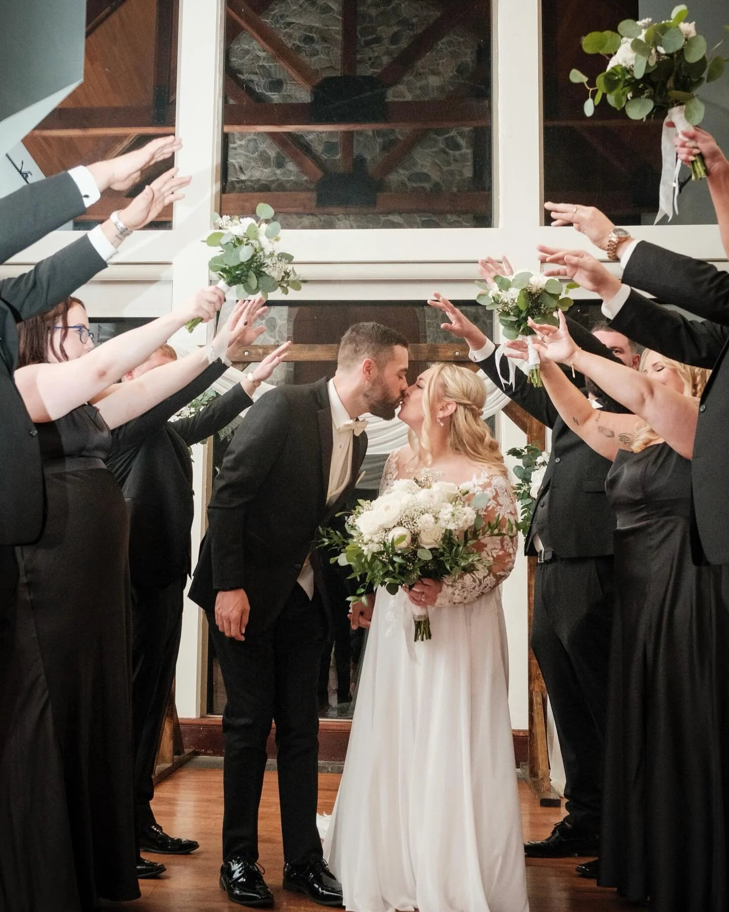 Emily &amp; Frank&rsquo;s wedding at Bull Valley Golf Club was everything a fall wedding should be &mdash; heartfelt, elegant, and overflowing with emotion.

I&rsquo;ll never forget their private first touch (yes, I cried too 🥹) and the dreamy portr