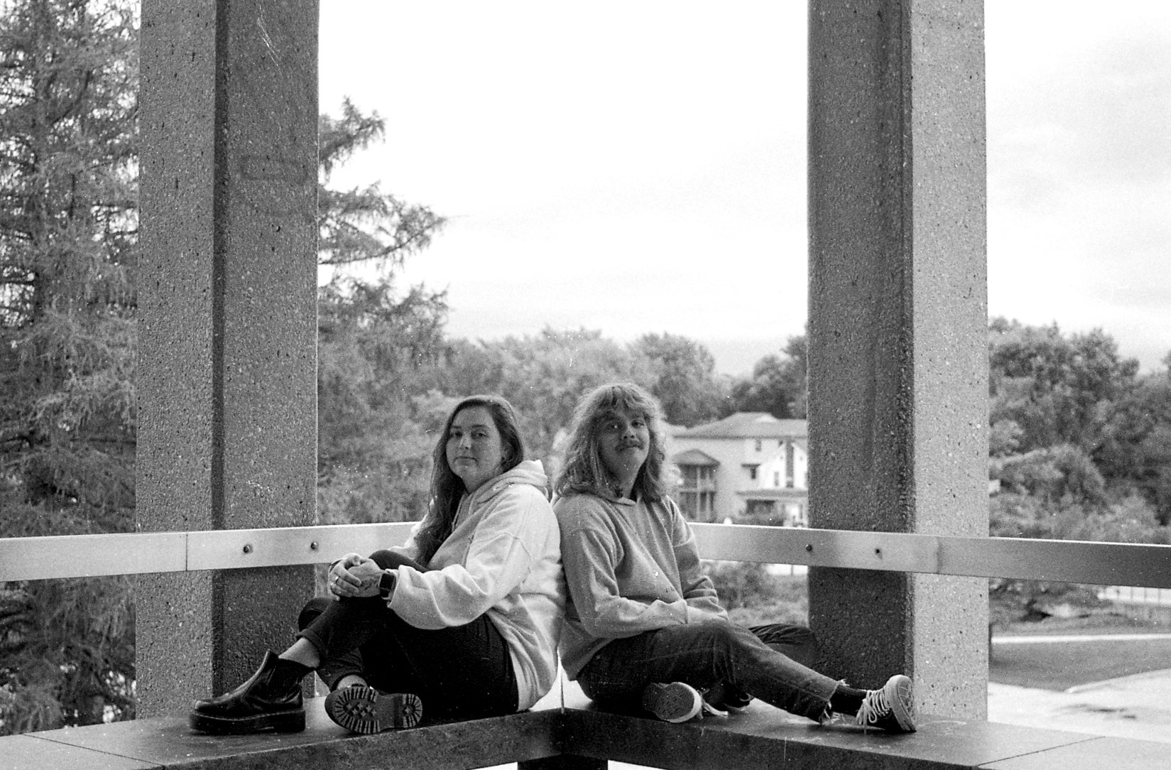 ejv-fall22-b&w-34.JPG