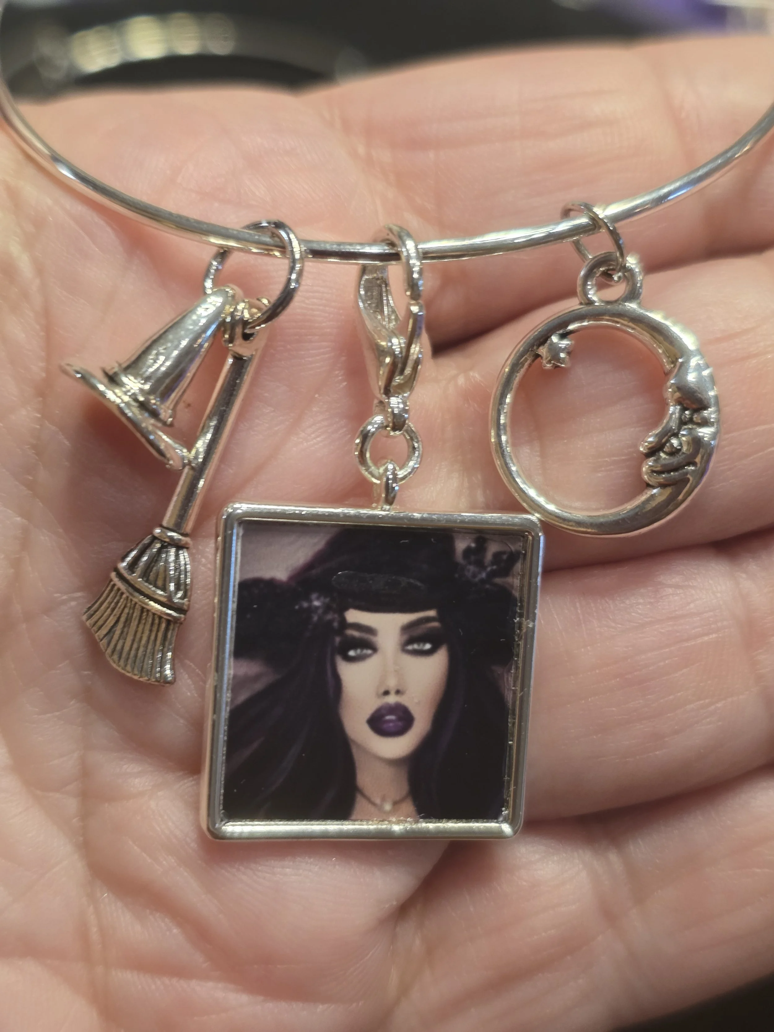 Close up Neoma bracelet.jpg