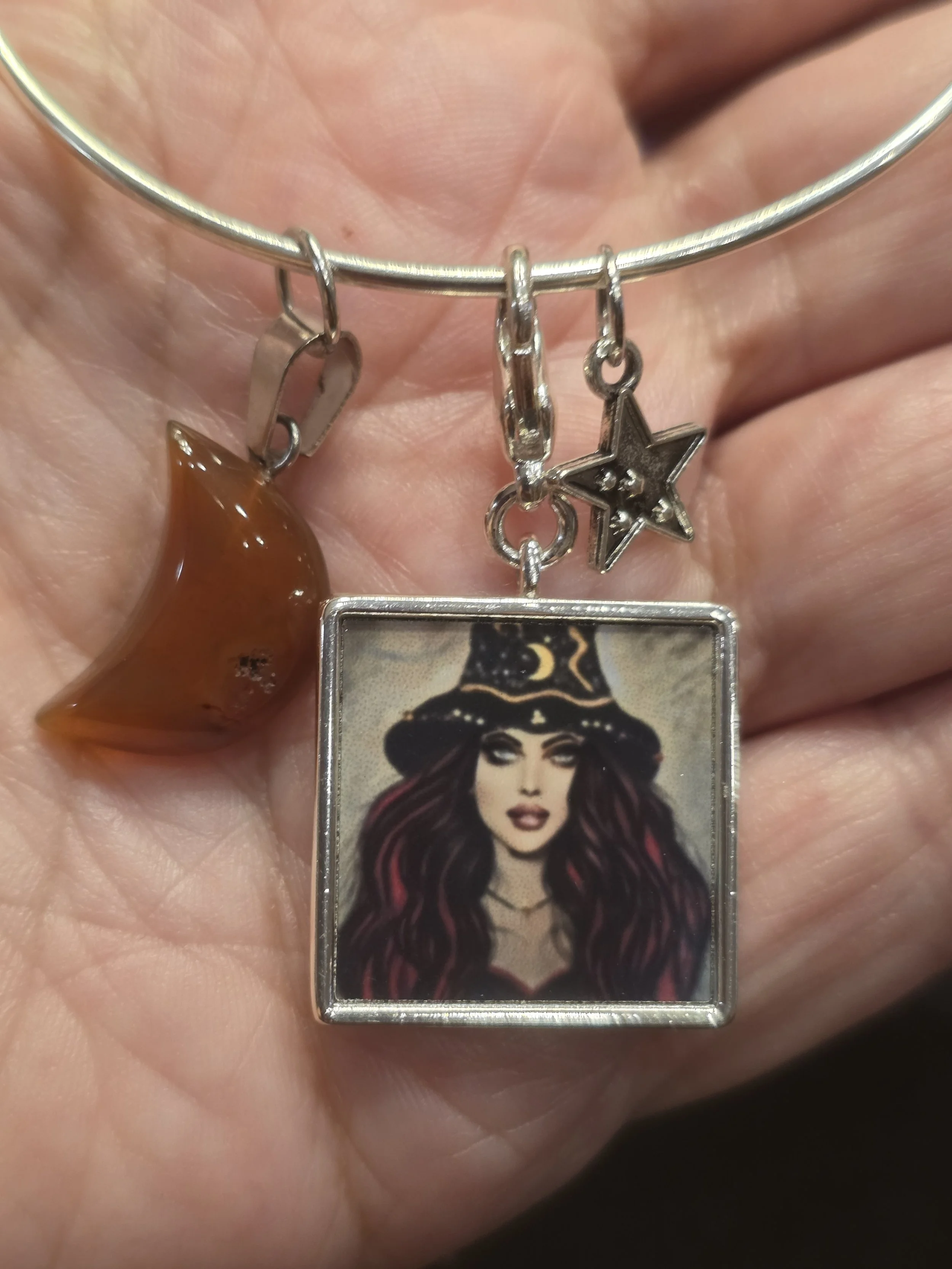 close up Deidre bracelet.jpg