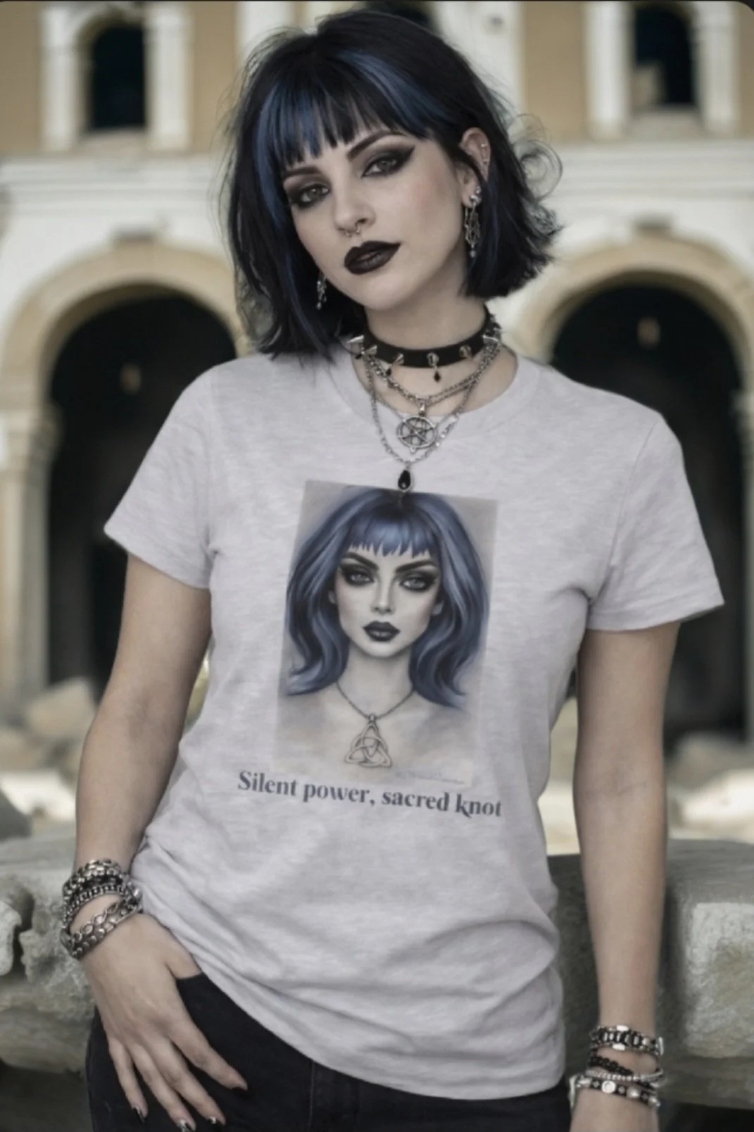 girl in luci t.jpg
