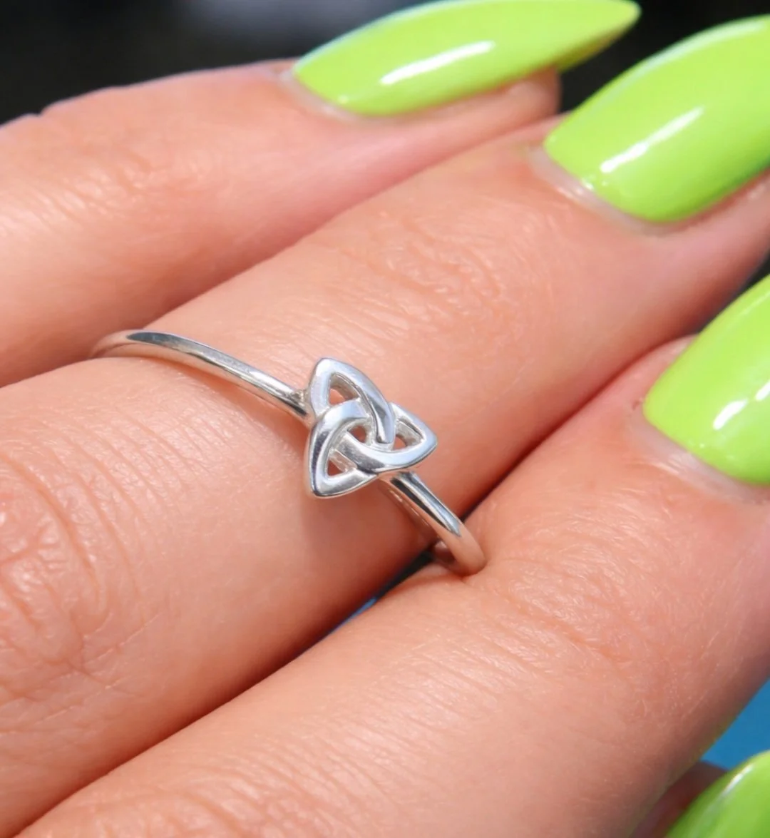 ✨ Celtic Knot Ring – Timeless Magic ✨
