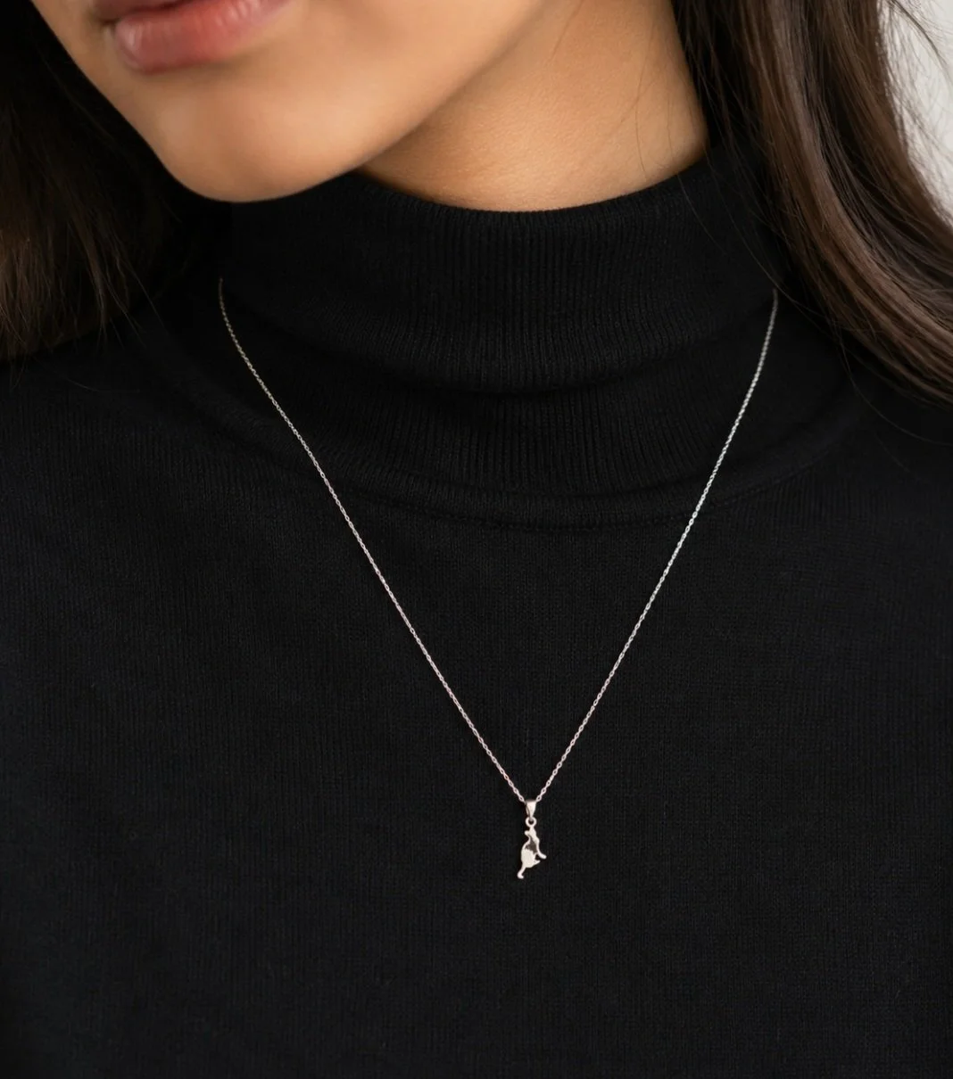 kitty necklace.jpg
