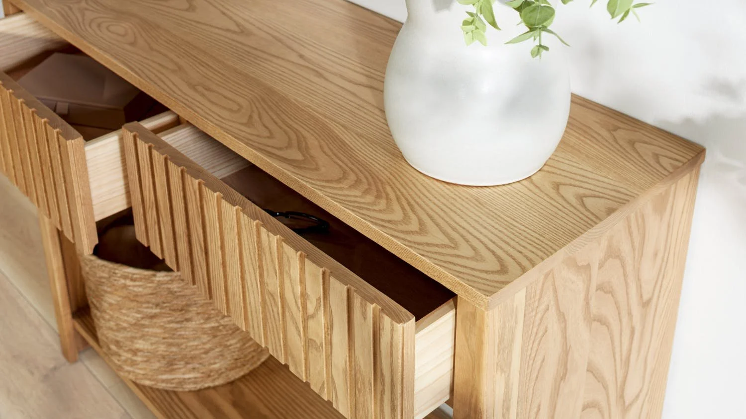 Woodpecker Furniture Kaizer  Hall Table Close up
