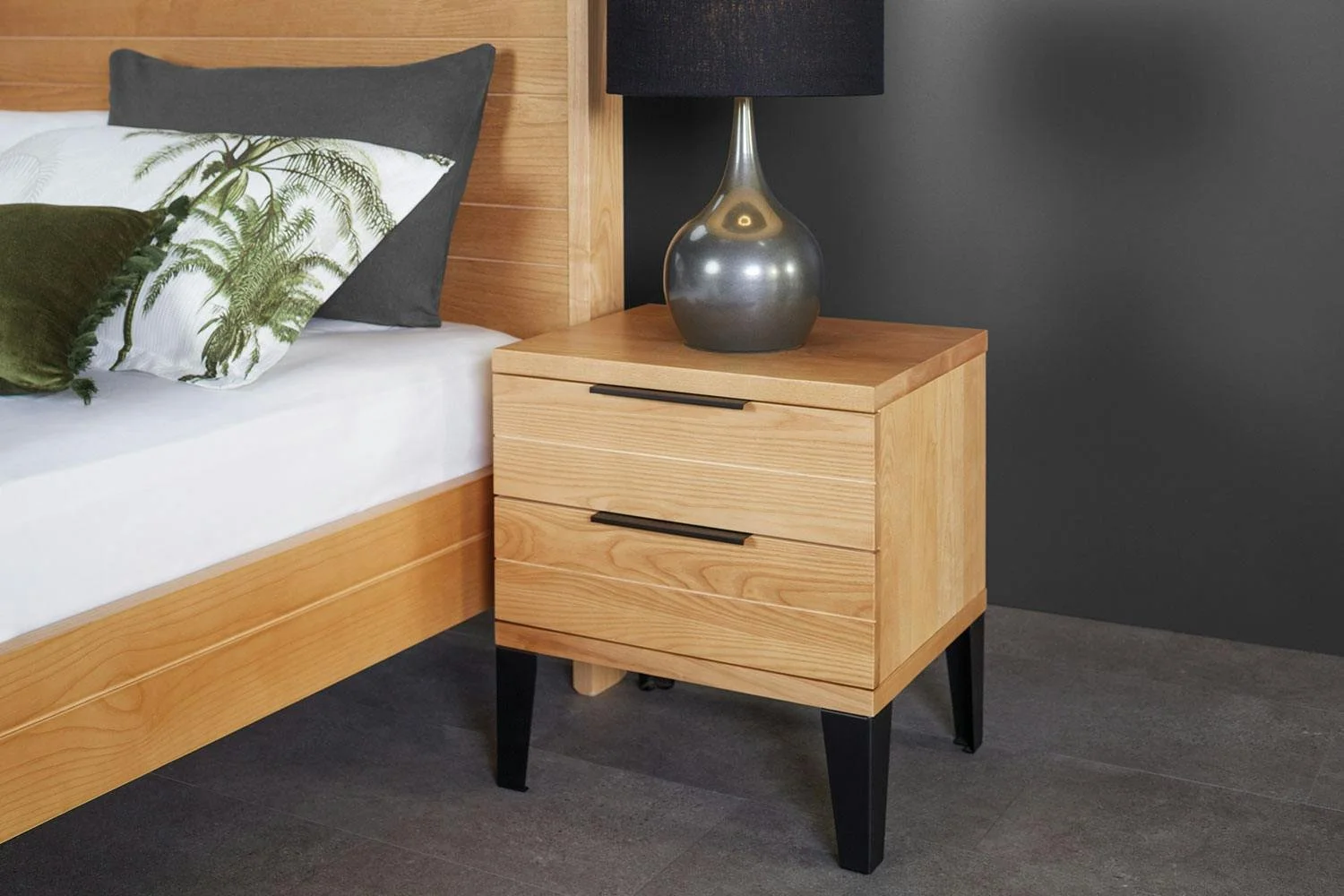 Woodpecker Furniture Huntsbury Bedside Table