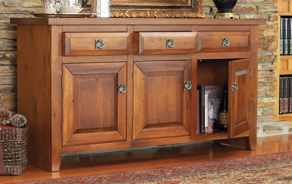 Woodpecker Furniture Clutha 3 door buffet