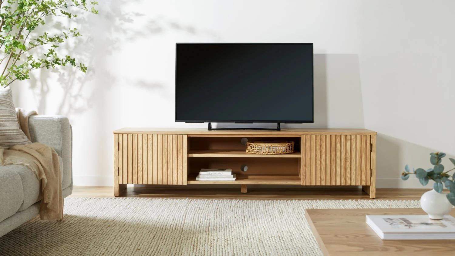 Woodpecker Furniture Kaizer Entertainment Unit Closed