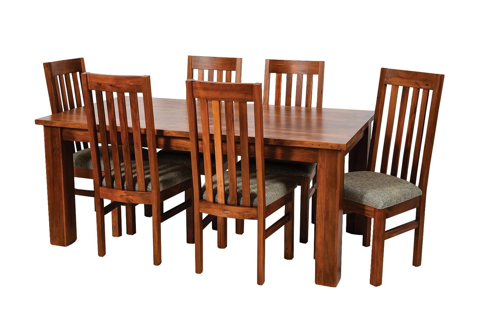 Woodpecker Furniture Merivale table and chairs