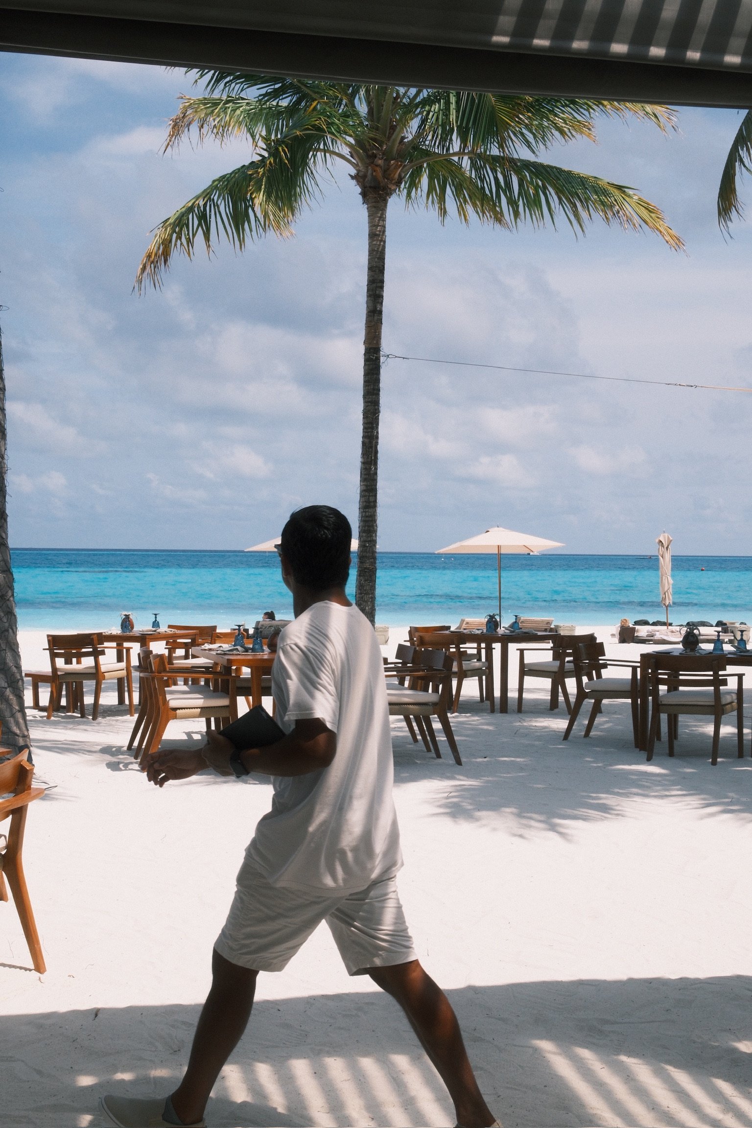 Beachfront dining at The Ritz-Carlton Maldives | Matt and Wahyu Travel