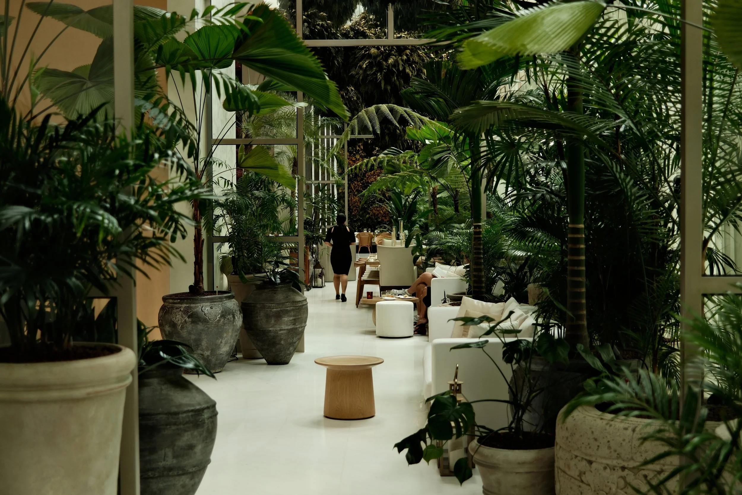 The lobby and restaurant at Singapore Edition | Luxury travel bloggers Matt and Wahyu Travel