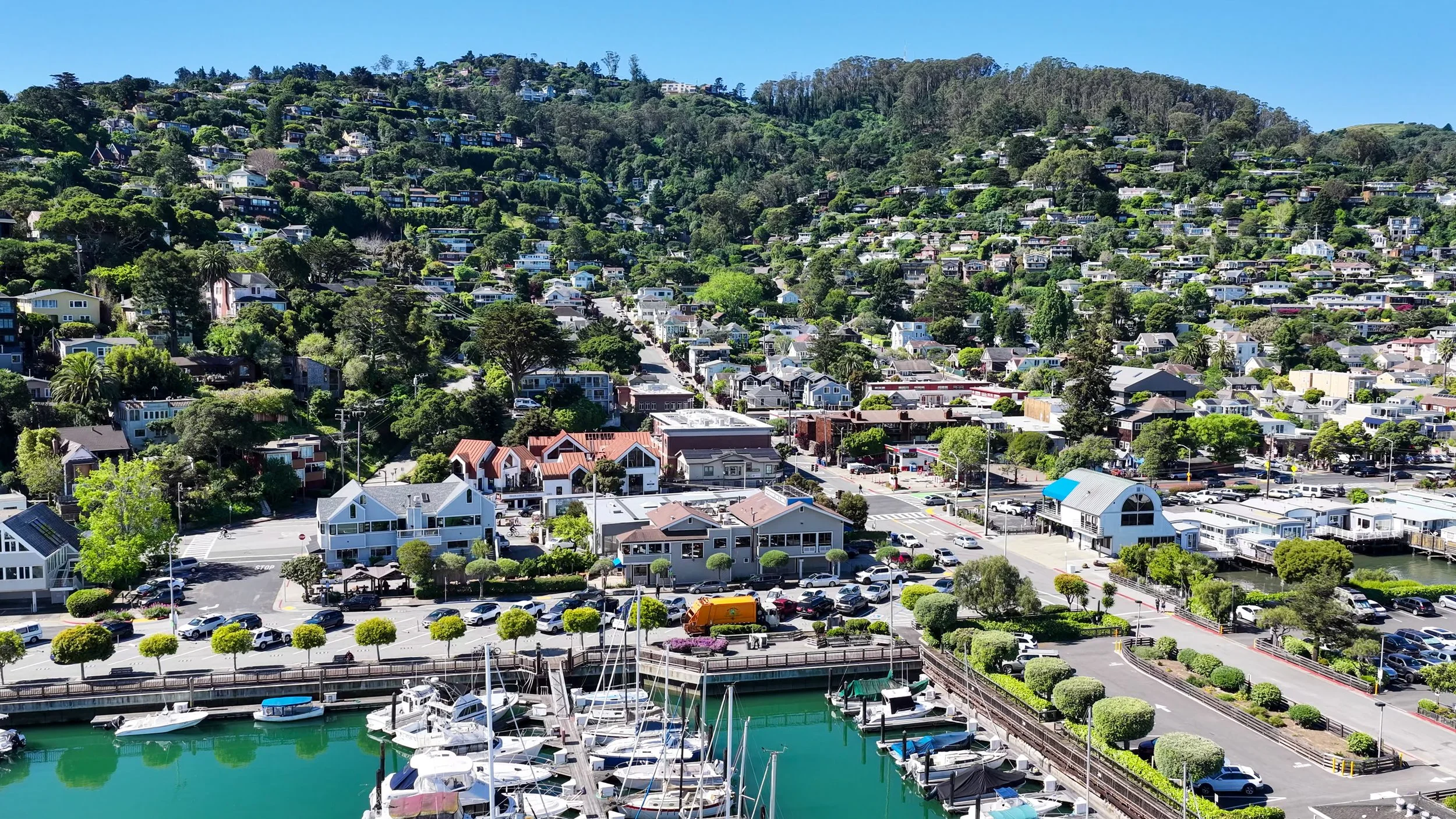 Grand OPening Lighthouse Bar &amp; Grill in Sausalito