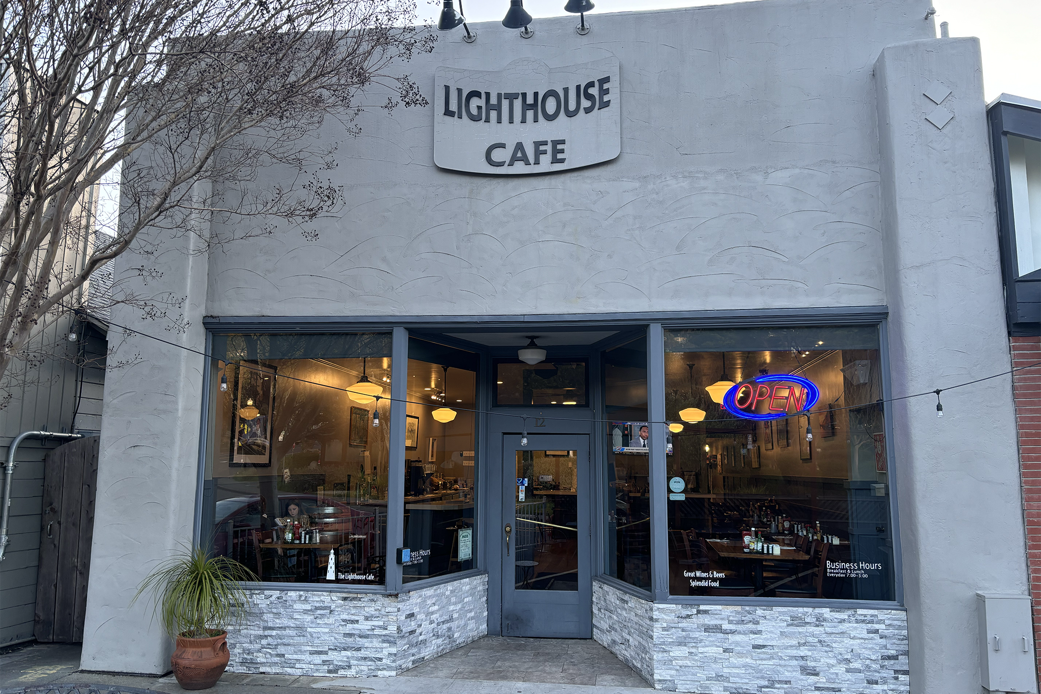Lighthouse Cafe in Corte Madera, CA