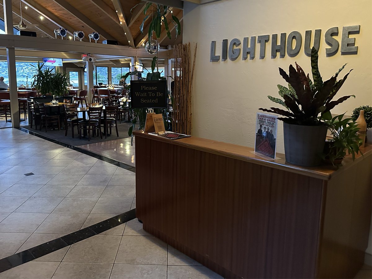 LighthouseBarGrillMillValleyEntry.png