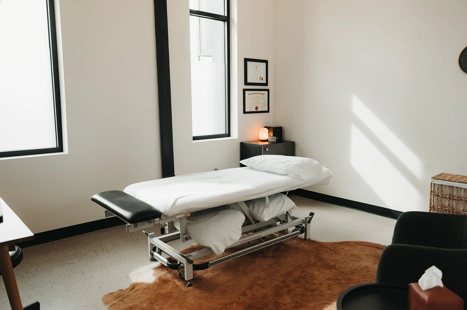 Holm Collective clinical treatment room