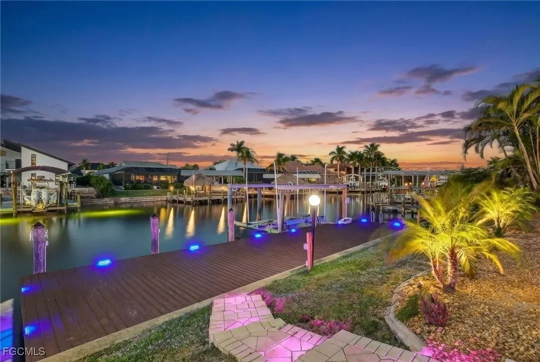 dock lights 2.webp