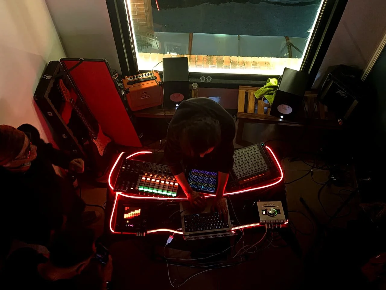 WhatsApp Image 2025-12-19 at 22.42.19 (3).jpeg