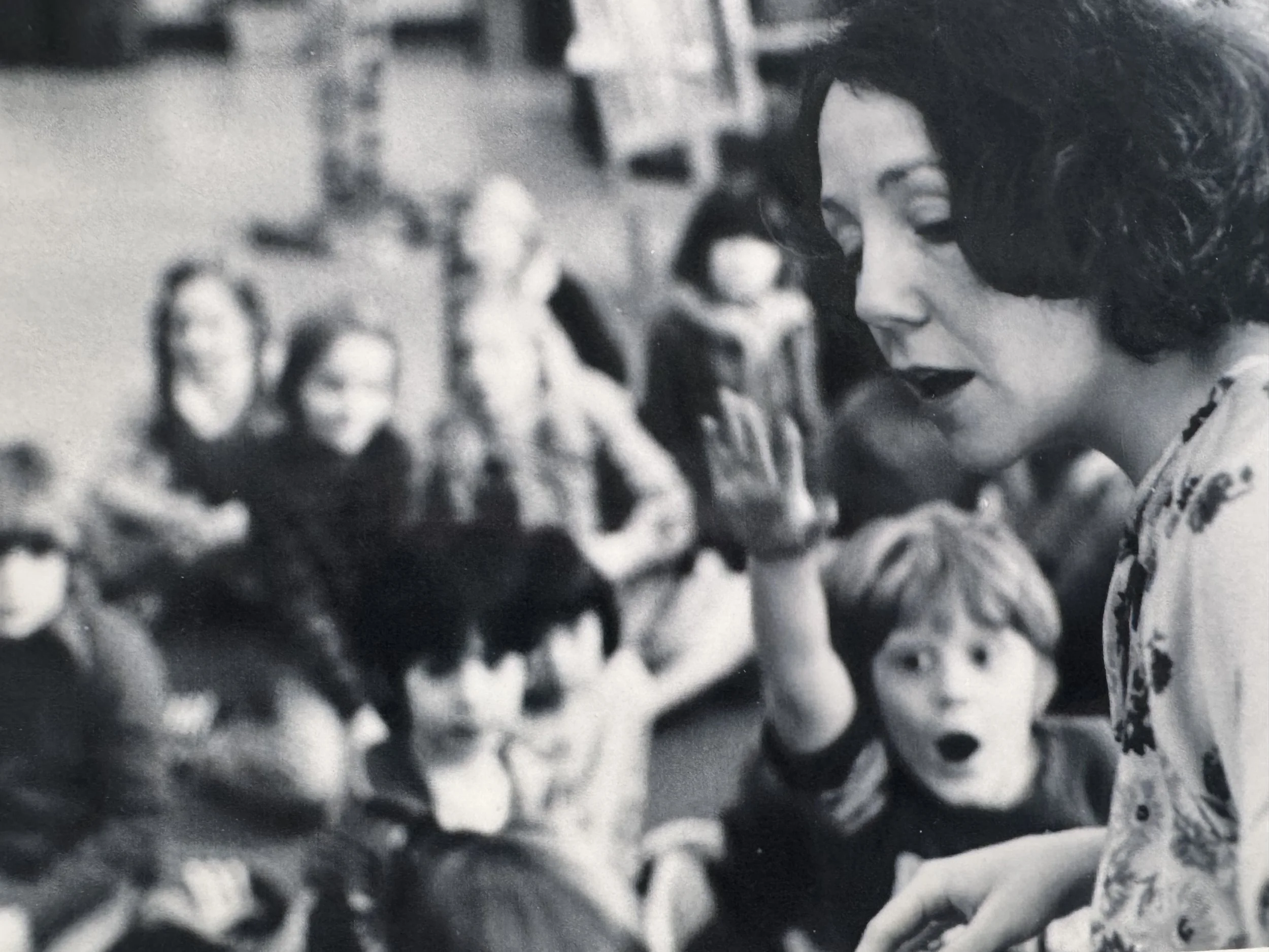 Mary Trimble teaching poetry to kids in the classroom.