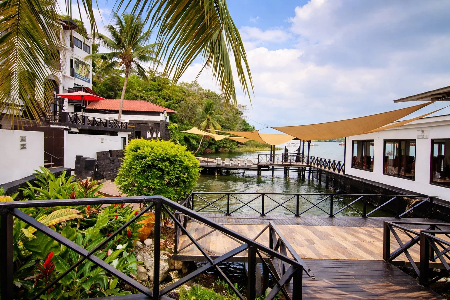 Hotel mi paraiso-rio dulce-izabal-2.jpg
