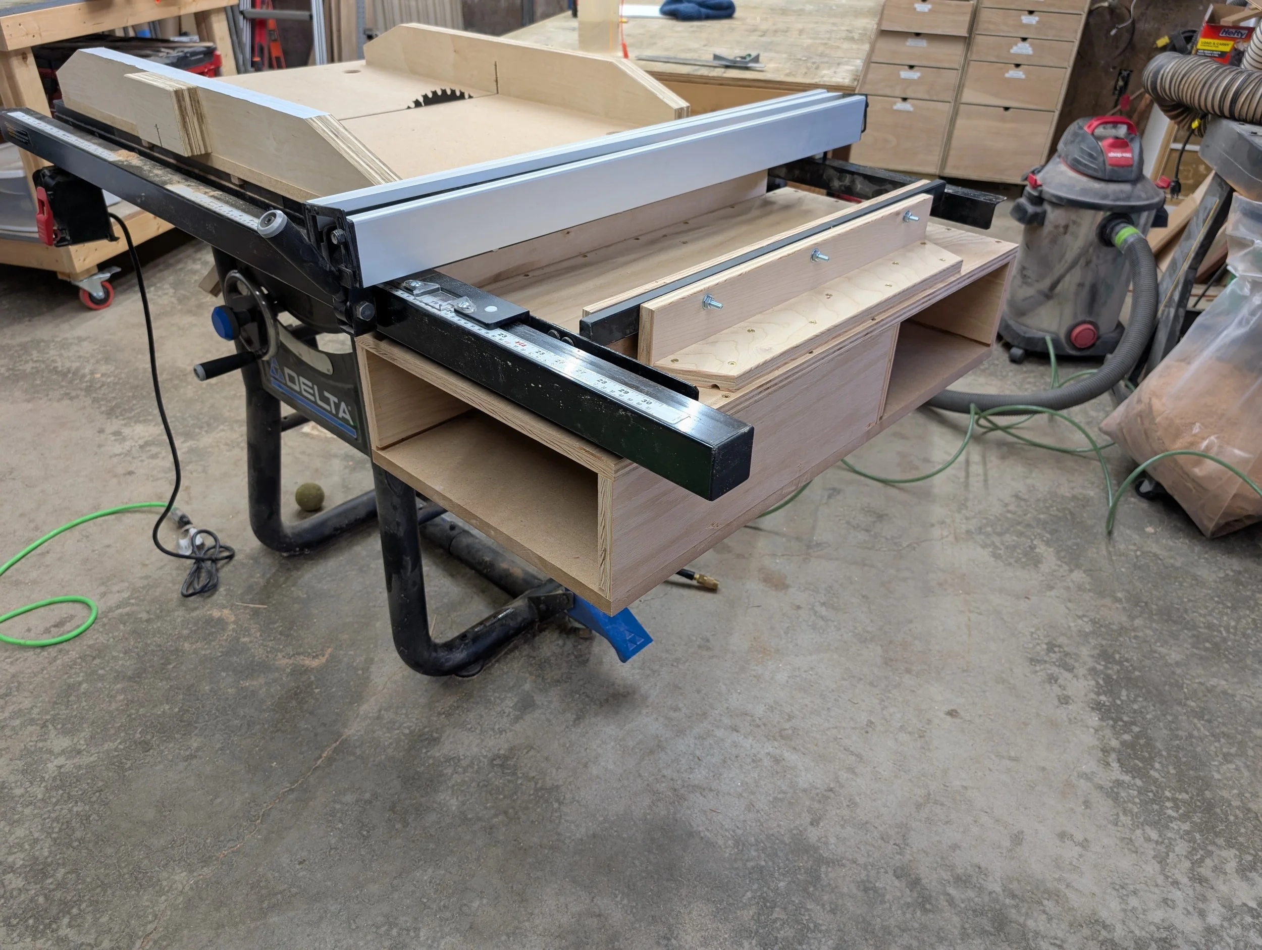 Built In Storage on Table Saw 