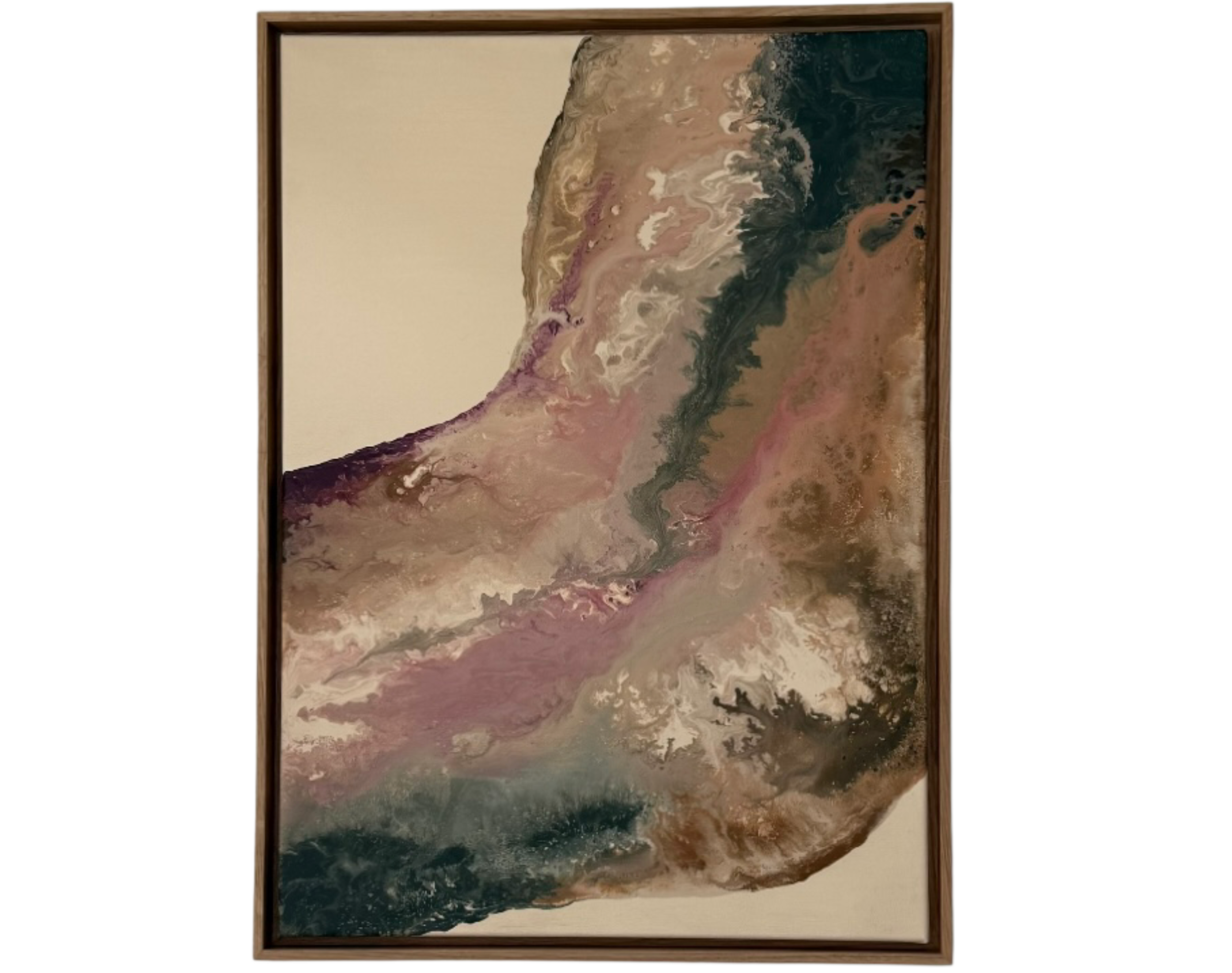 Abstraktes Gemälde mit fließenden Farbmustern in Beigetönen, Rosa, Dunkelblau und Schwarz, eingerahmt in einen Holzrahmen.