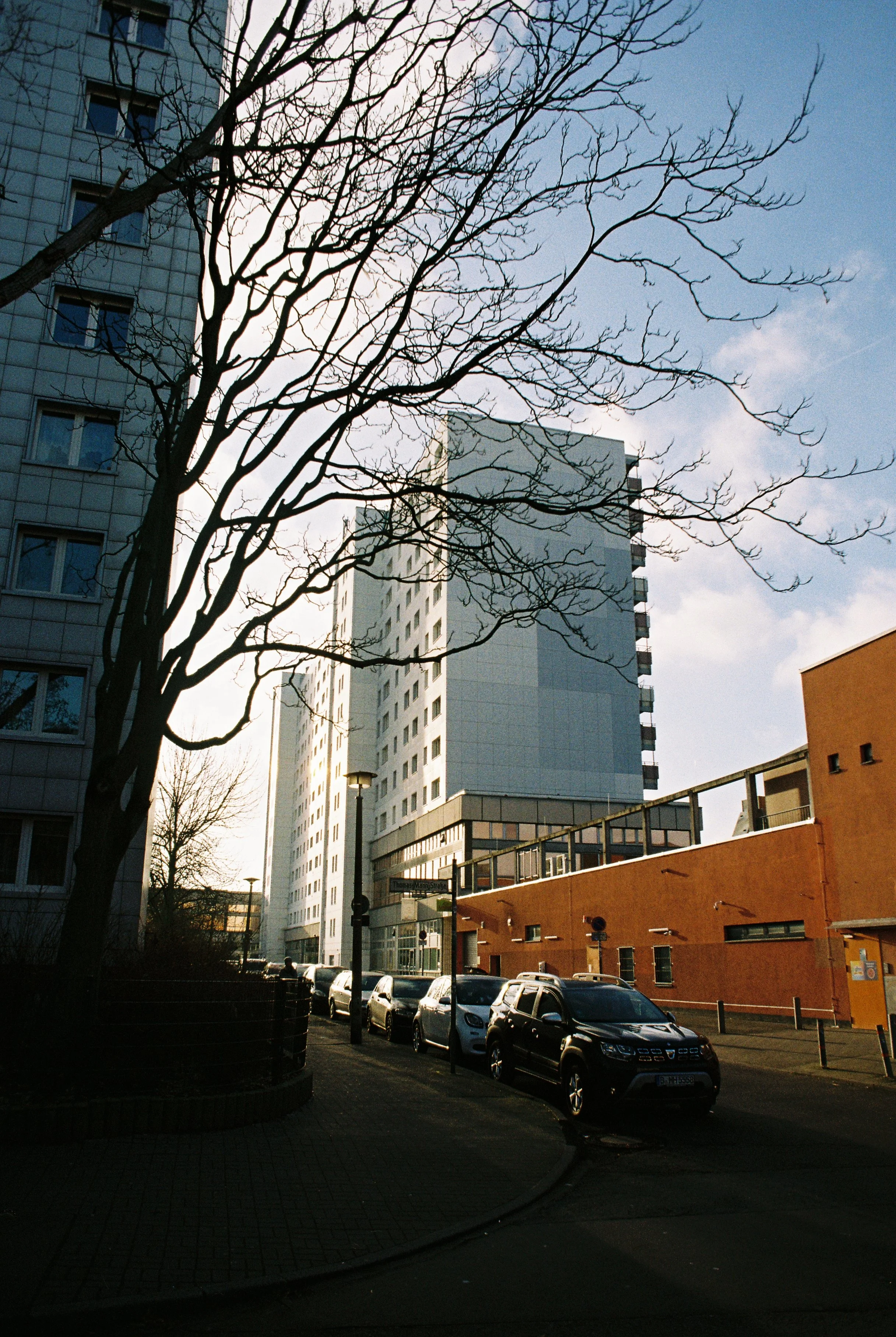 R1-05545-018A.jpg