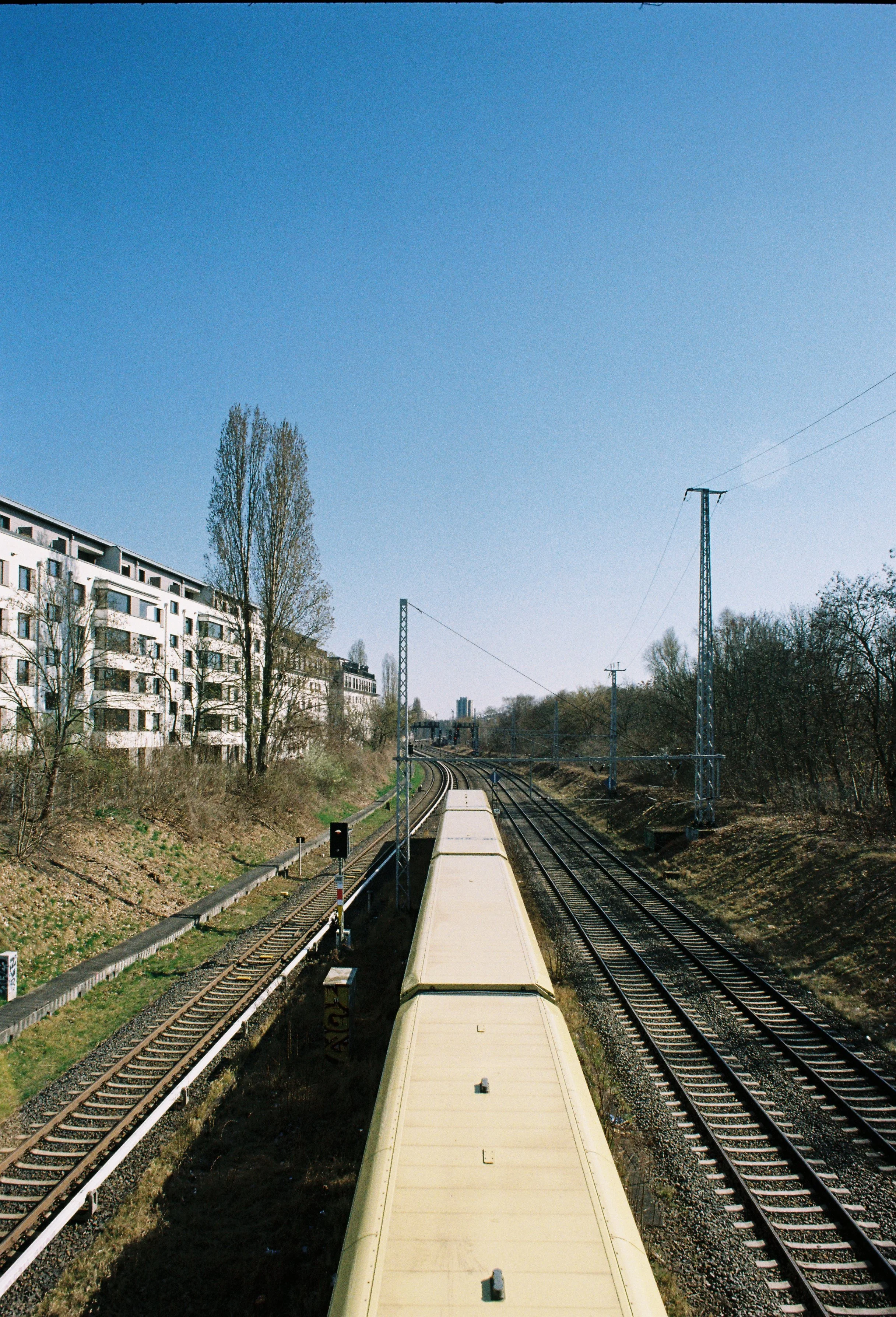 R1-03526-0035.jpg