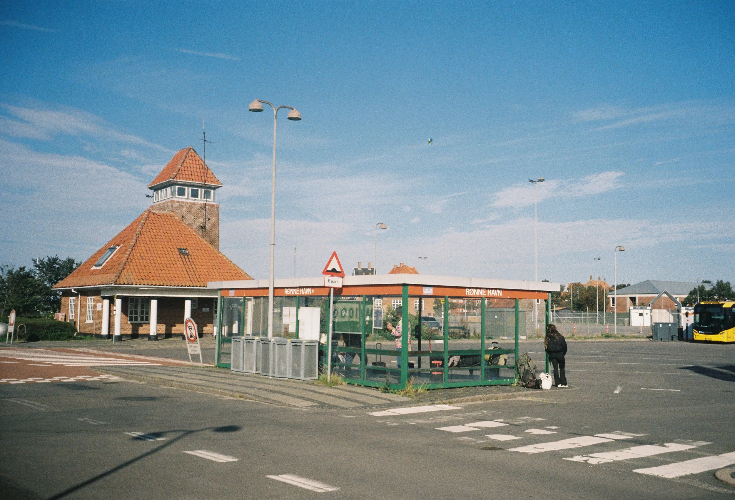 R1-00896-010A.jpg